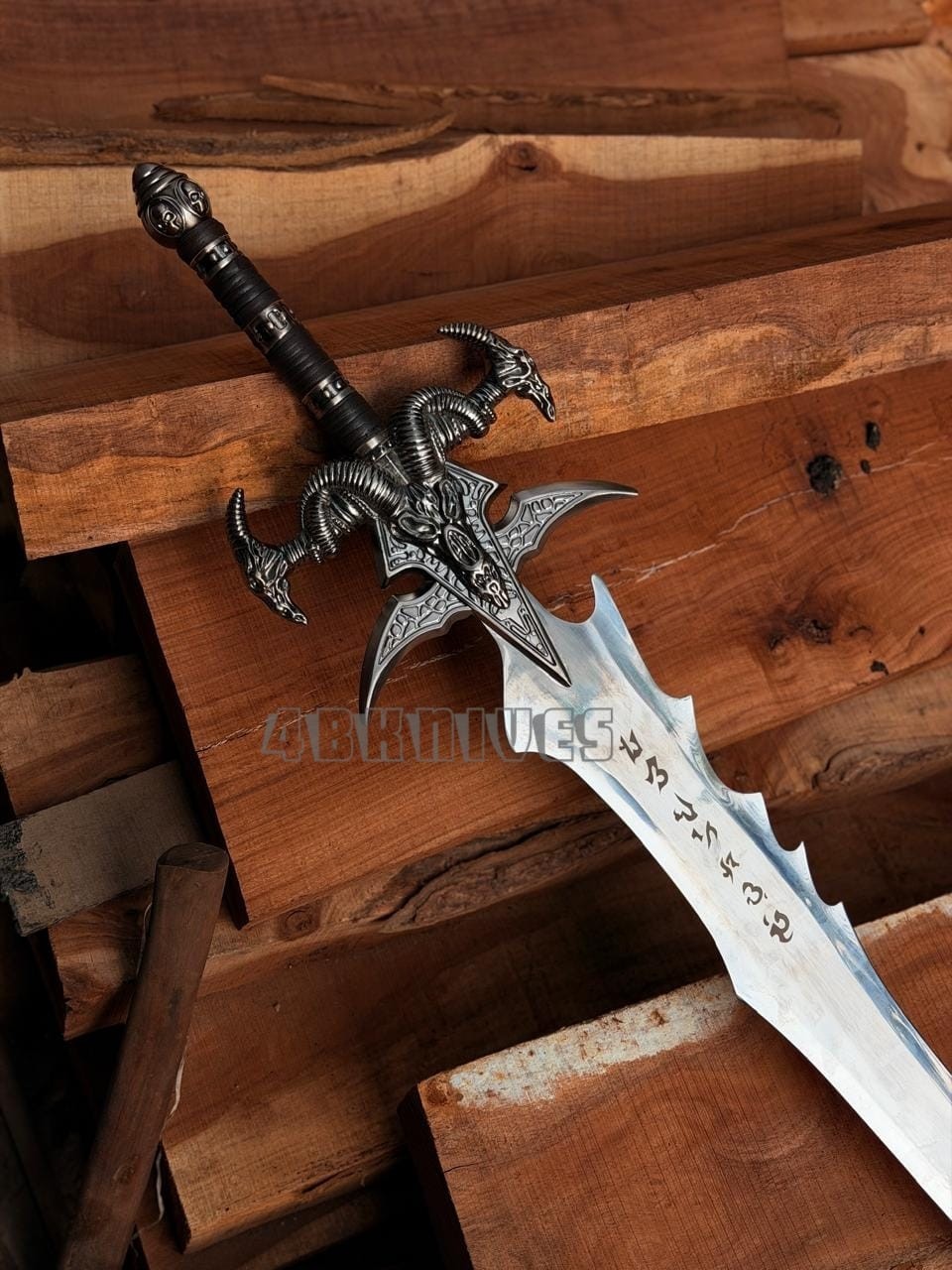 Handmade Frostmourne Sword World Of WarCraft Lich King 1:1 Scale Metal Cosplay