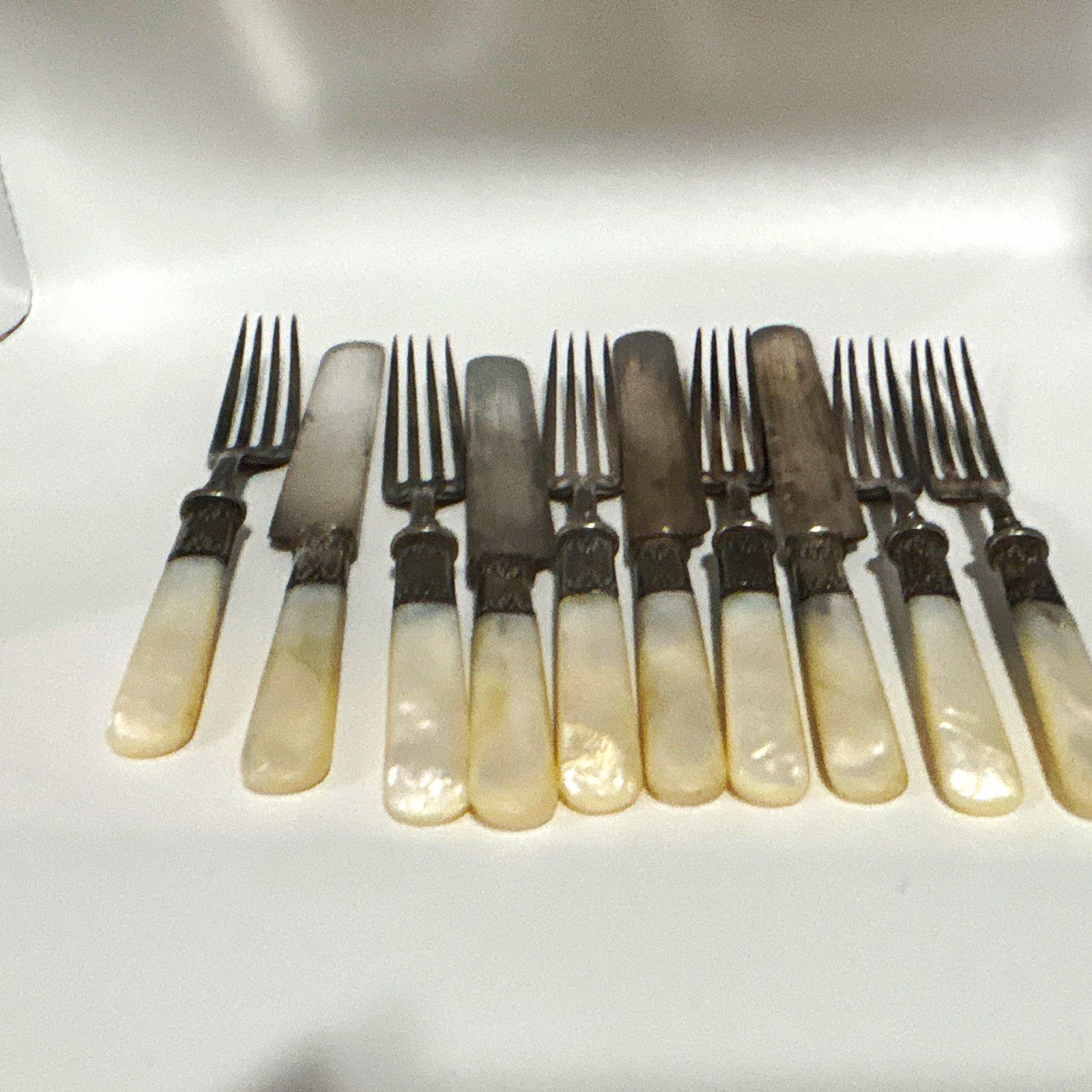 Antique E.C. Simmons St Louis Mother of Pearl Flatware Set 10 Pc Knives Forks