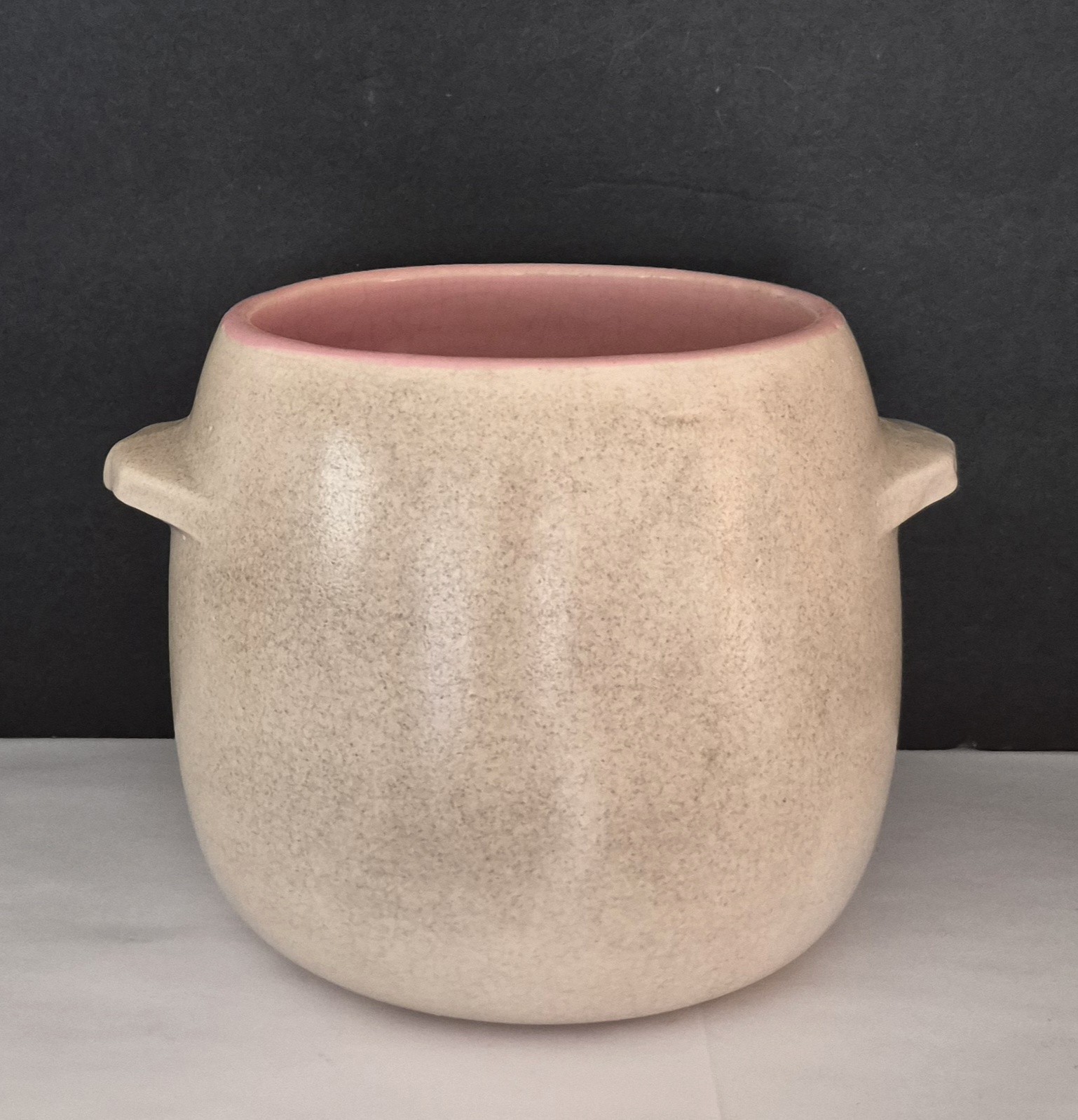 Vintage McCoy Crock/Bean Pot 5 1/4” tall Speckle Glaze Pink & Grey no lid 2 Qt