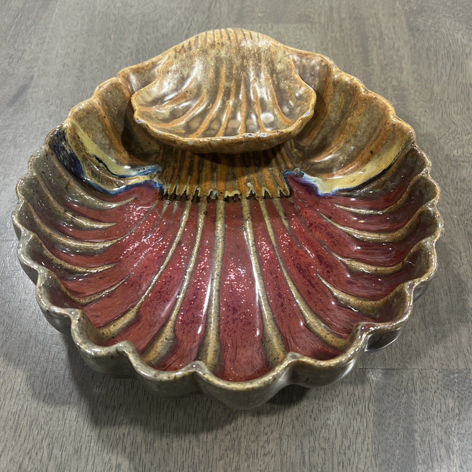 VTG Mid Century Style Clamshell Chip & Dip Red Lava Drip Glaze Sea Shell Dish