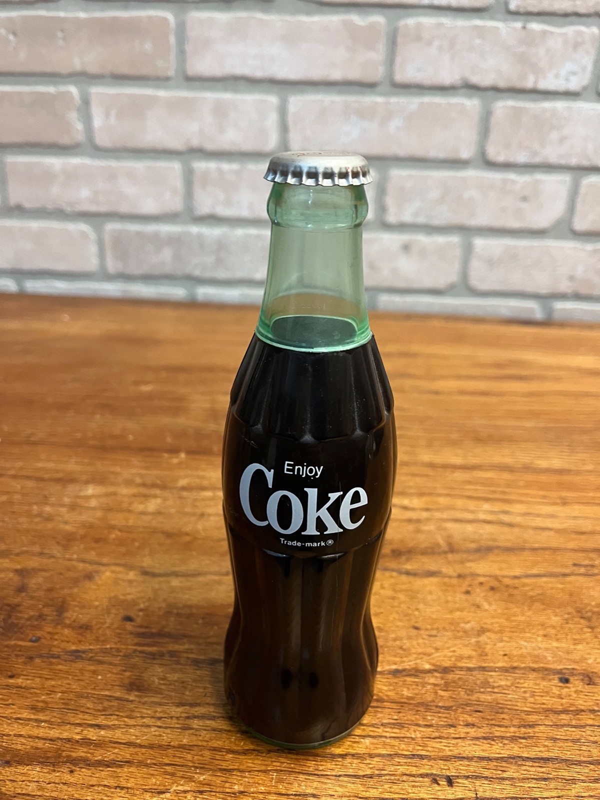 Vintage Coca Cola Figural Bottle AM Radio Enjoy Coke Hong Kong - Non-Working