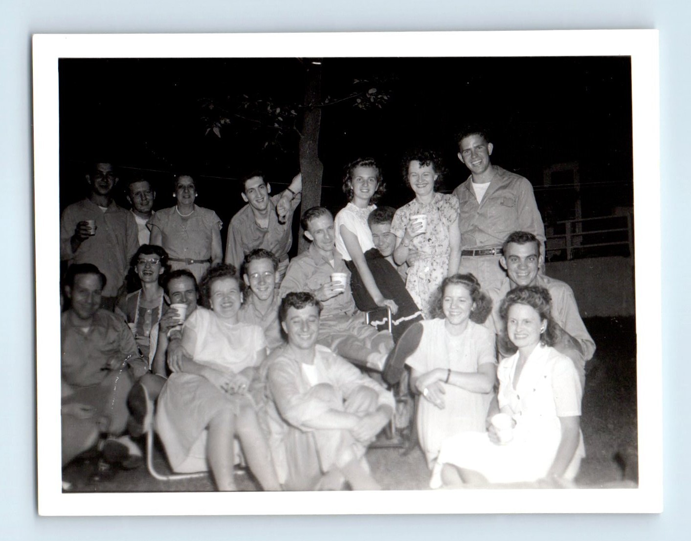 Old Vintage Photo MEN WOMEN GROUP PICTURE FOUND SNAPSHOT ANTIQUE PHOTOGRAPH