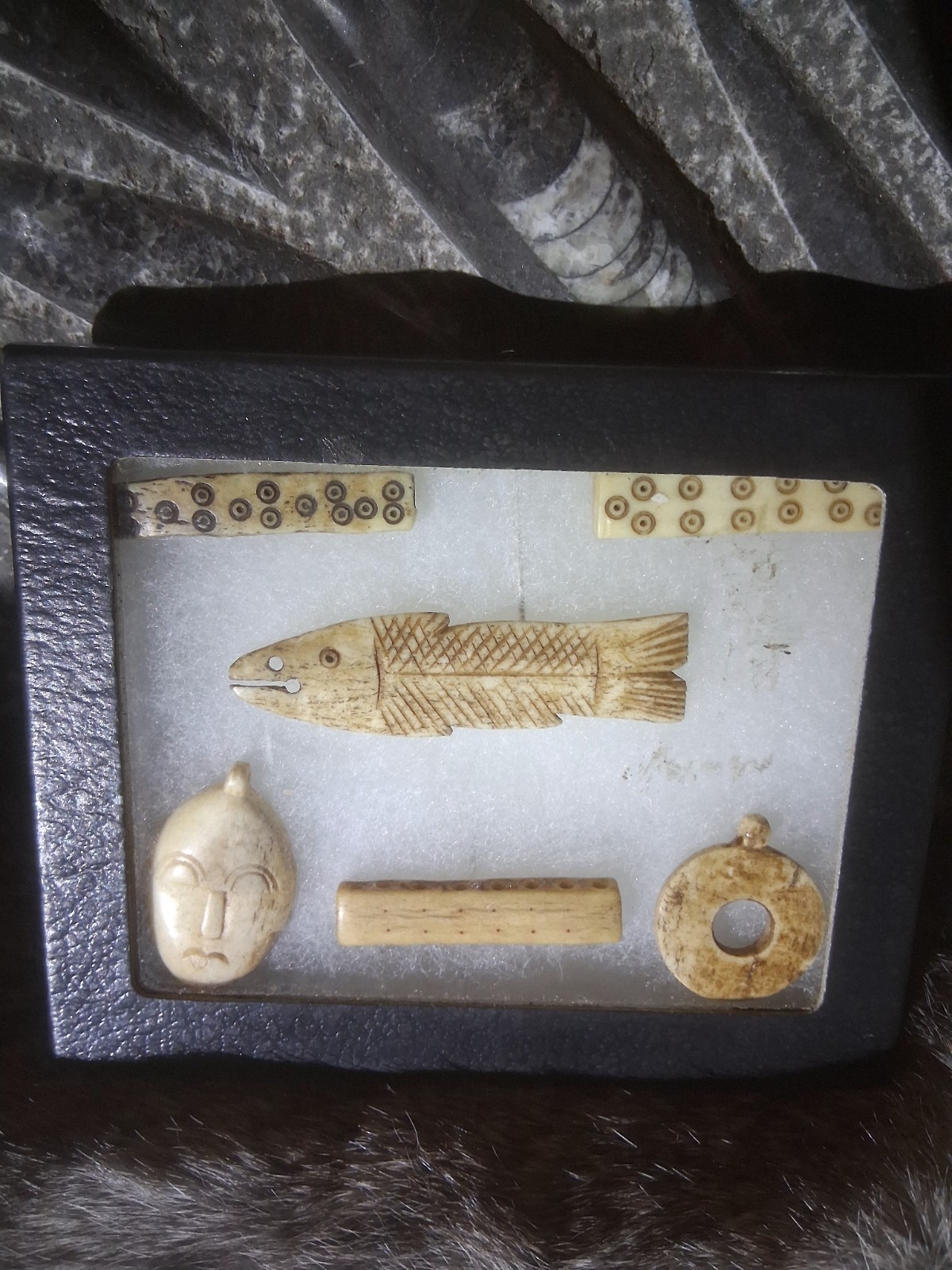 Old Northwest Carvings Case Included 