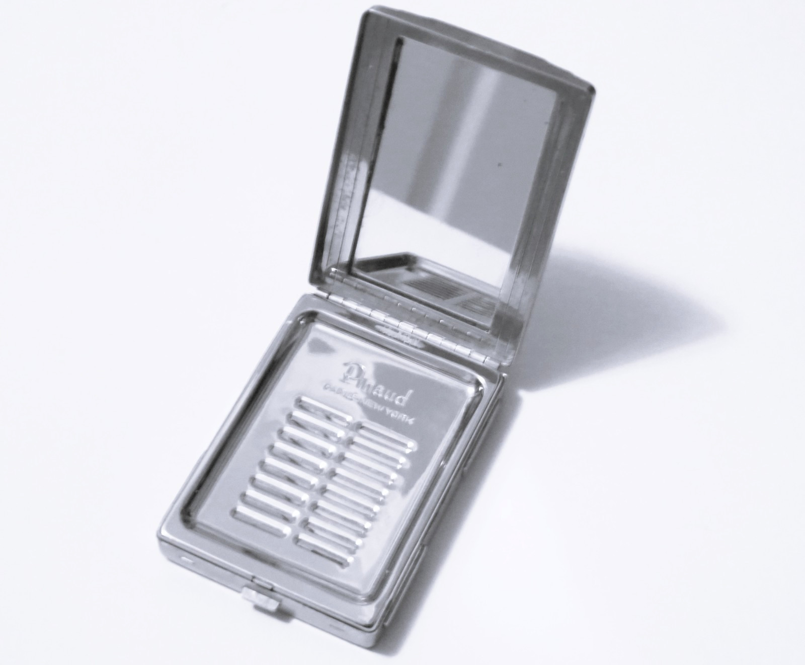 Vintage Art Deco Pinaud Paris New York Powder Compact