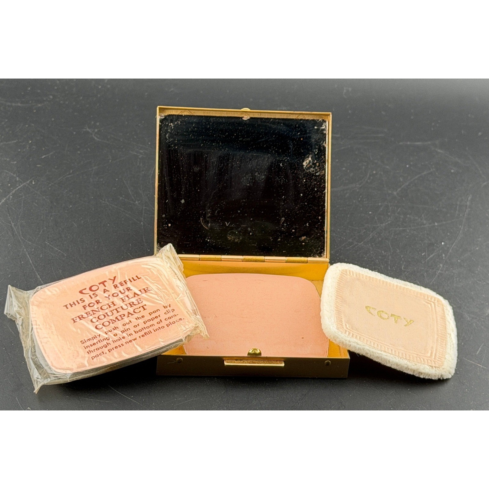 Vintage Coty French Flair Couture Compact Gold Tone, Naturelle H40R Refill, New