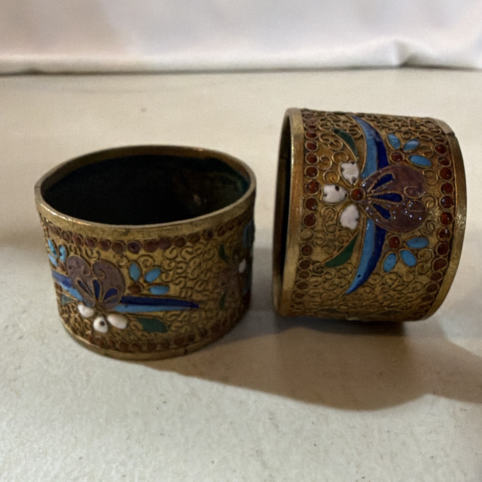 Two Vintage Chinese Cloisonne Enamel Napkin Rings NICE