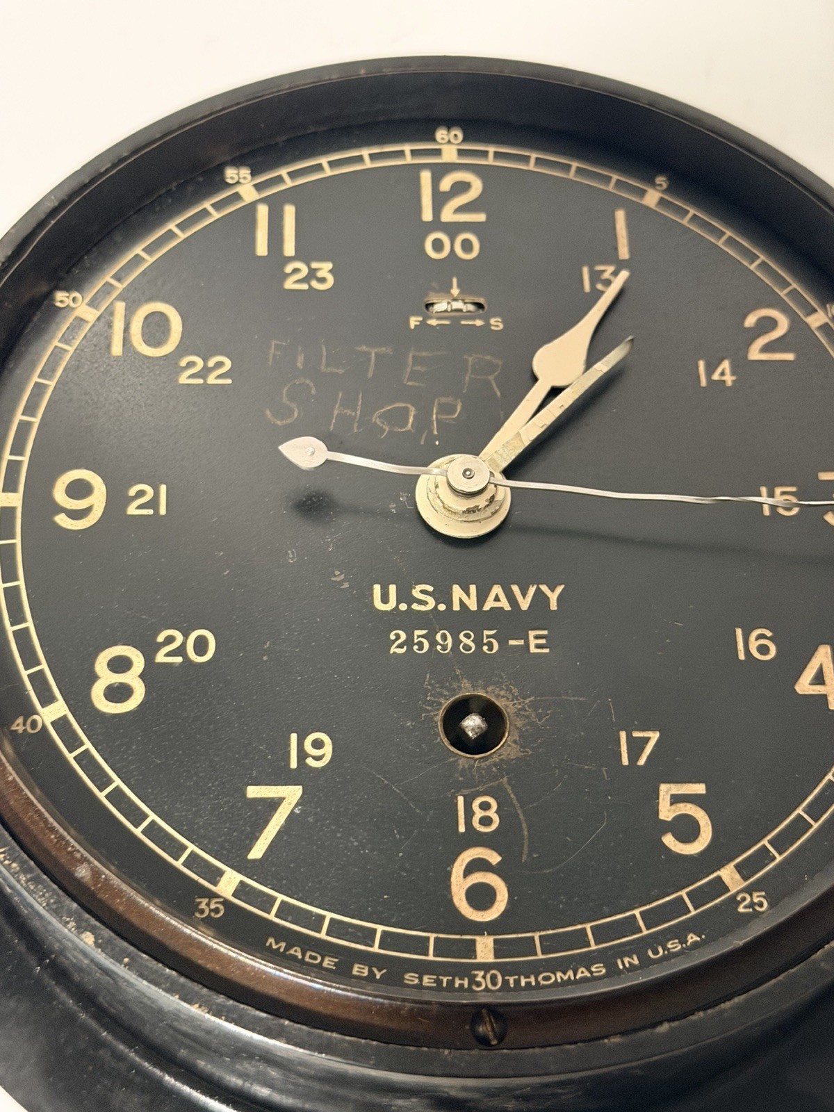 vintage World War II-era U.S. Navy 24-hour ship's clock No Key untested