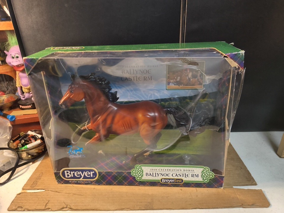 Breyerfest 2020 Celebration Horse Ballynoe Castle Rm NIB Damaged Box