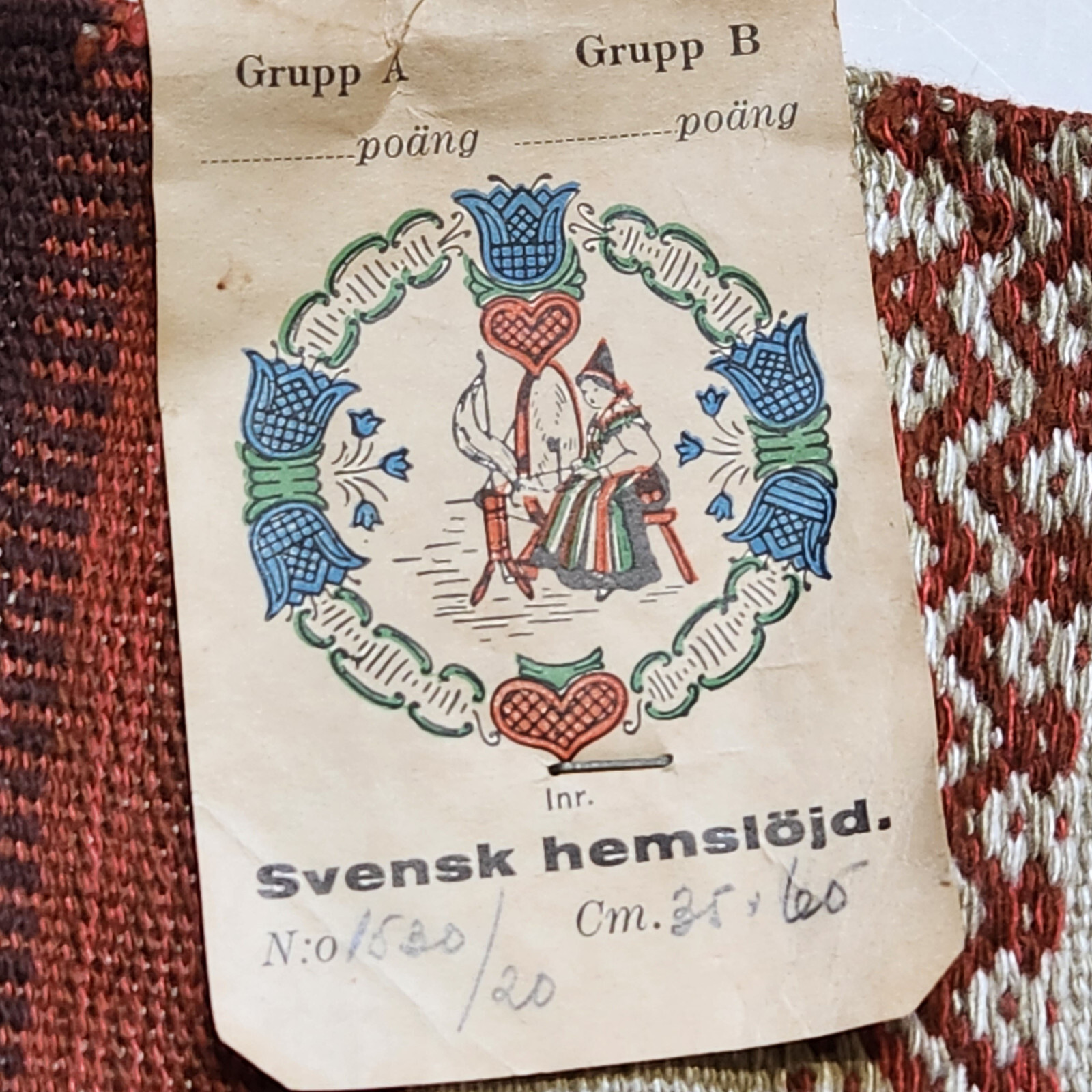 Vntg decorative cloth. Swedish handicraft w/original i.d. tag. Svensk 1940s