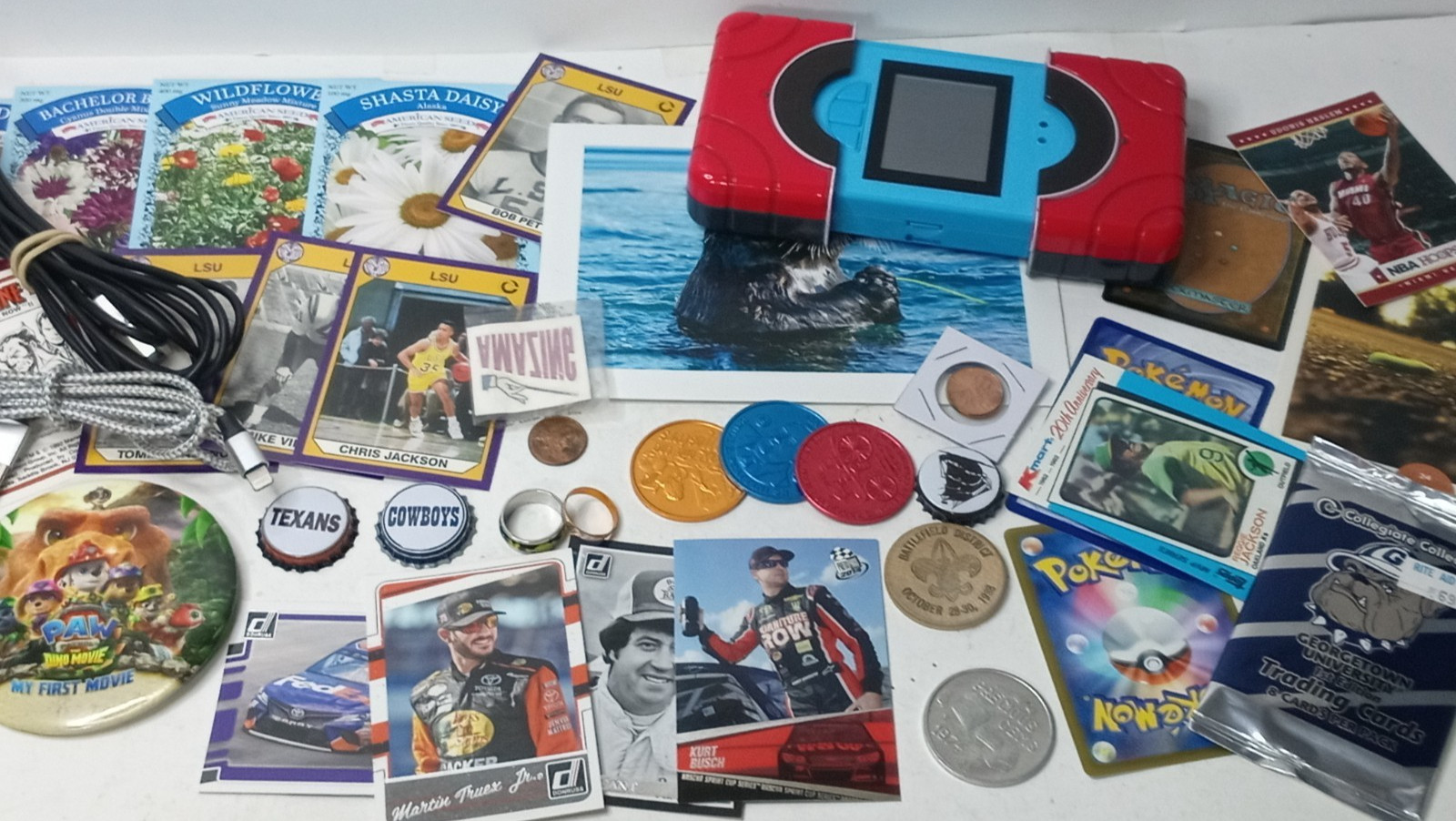  Small Junk Drawer Lot of Mixed Items #S10