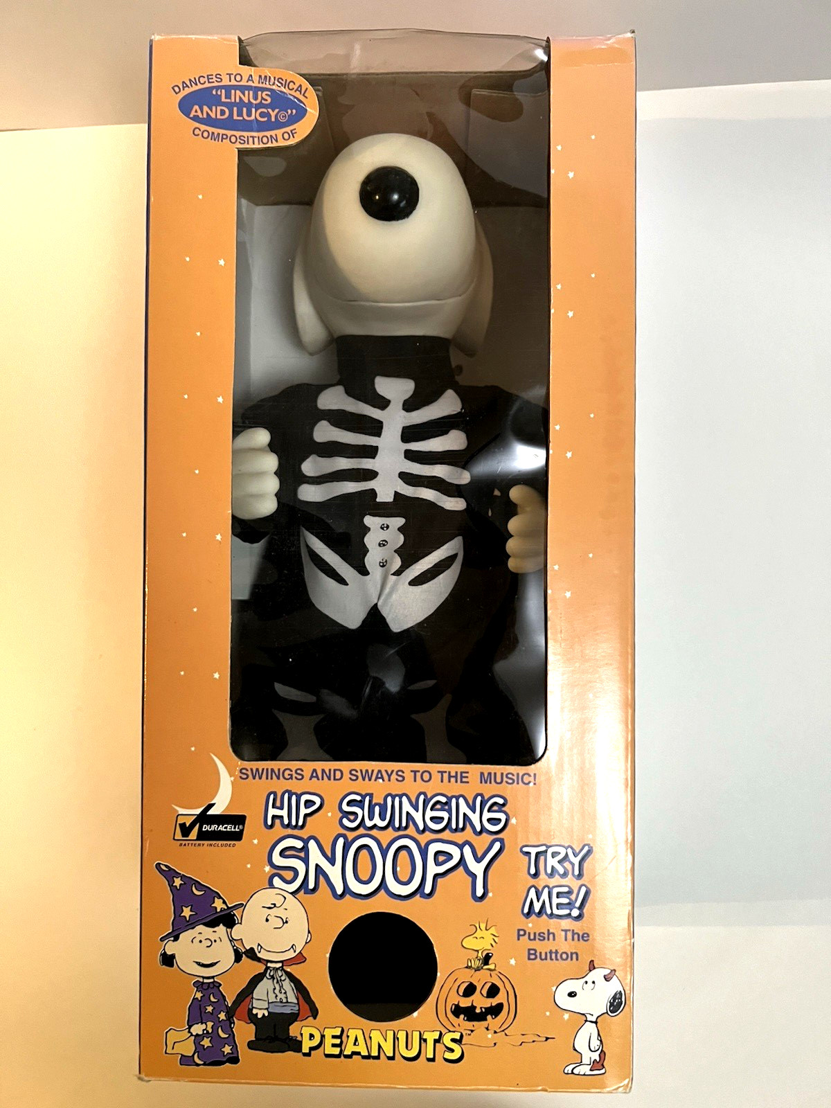 Hip Swinging Snoopy Halloween Dancing Music Vintage 1998 Peanuts Works