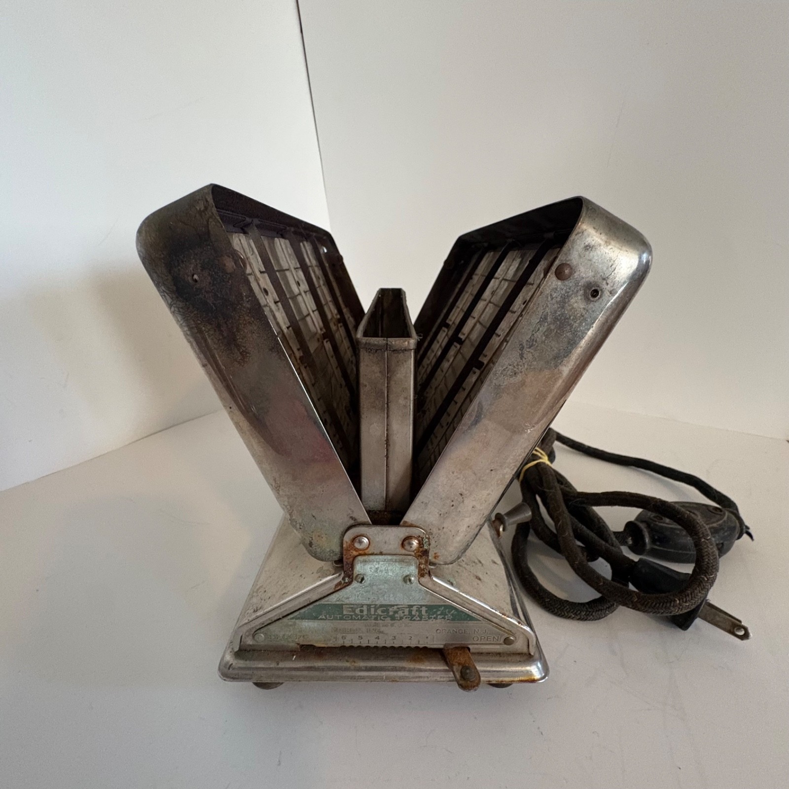 Antique Edison Edicraft Automatic Toaster 1930s Art Deco V Shape for parts