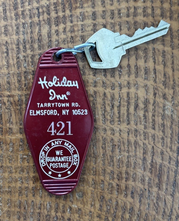 Holiday Inn Motel Hotel Keychain & Key - Elmsford, New York (Room #421) RED