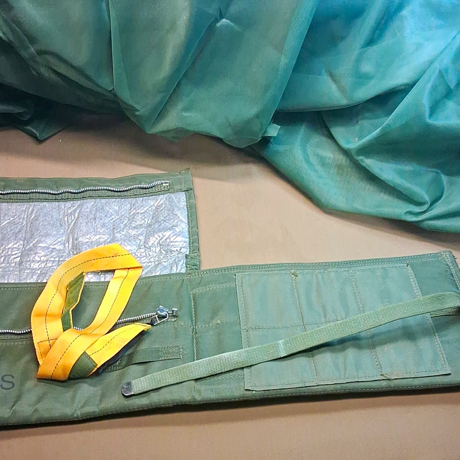 U.S. Military M1950 Parachutist's Individual Weapons Case
