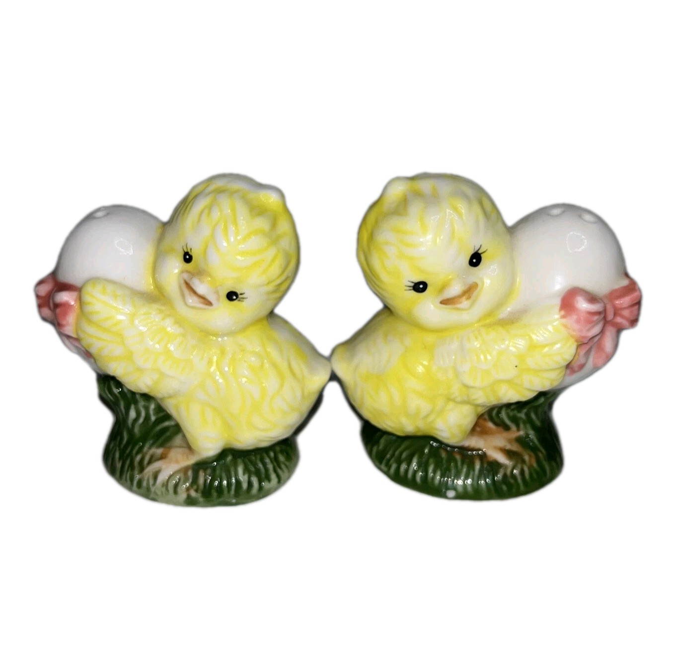 Vintage Artmark Chicks with Eggs Salt and Pepper Shakers 1998