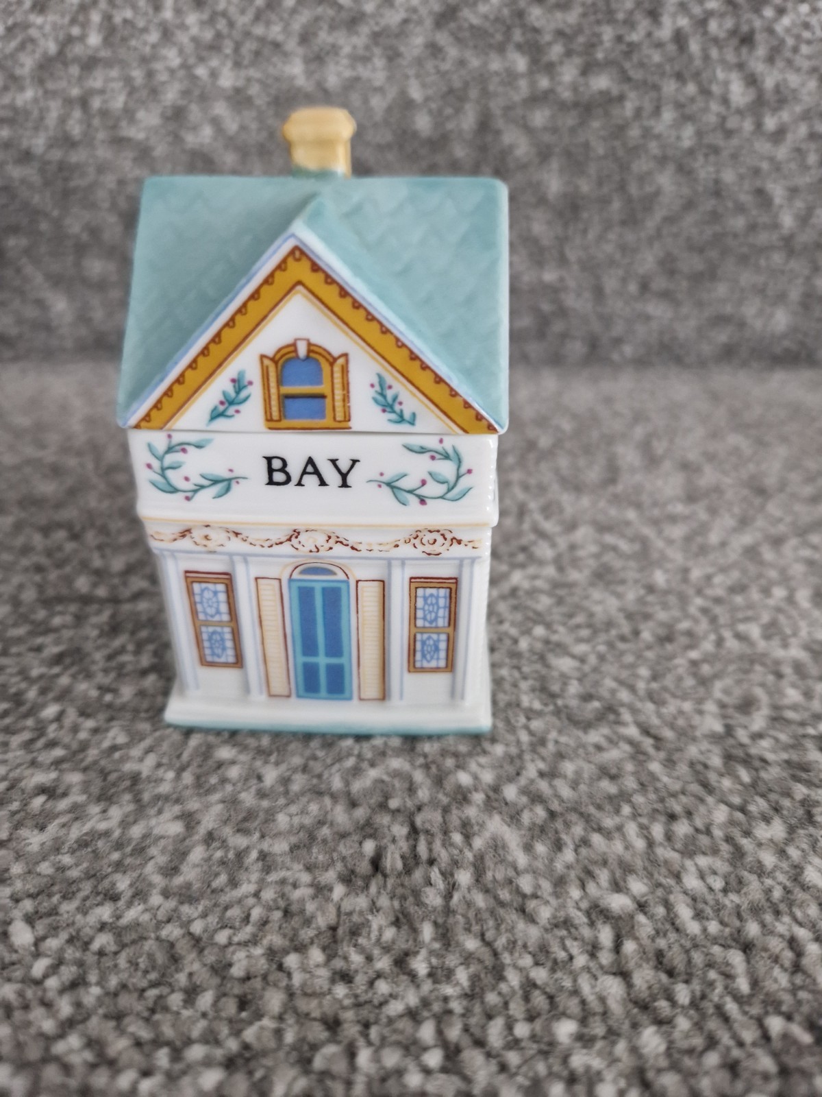 Vintage 1991 Brooks & Bentley Spice Village spice jar Bay