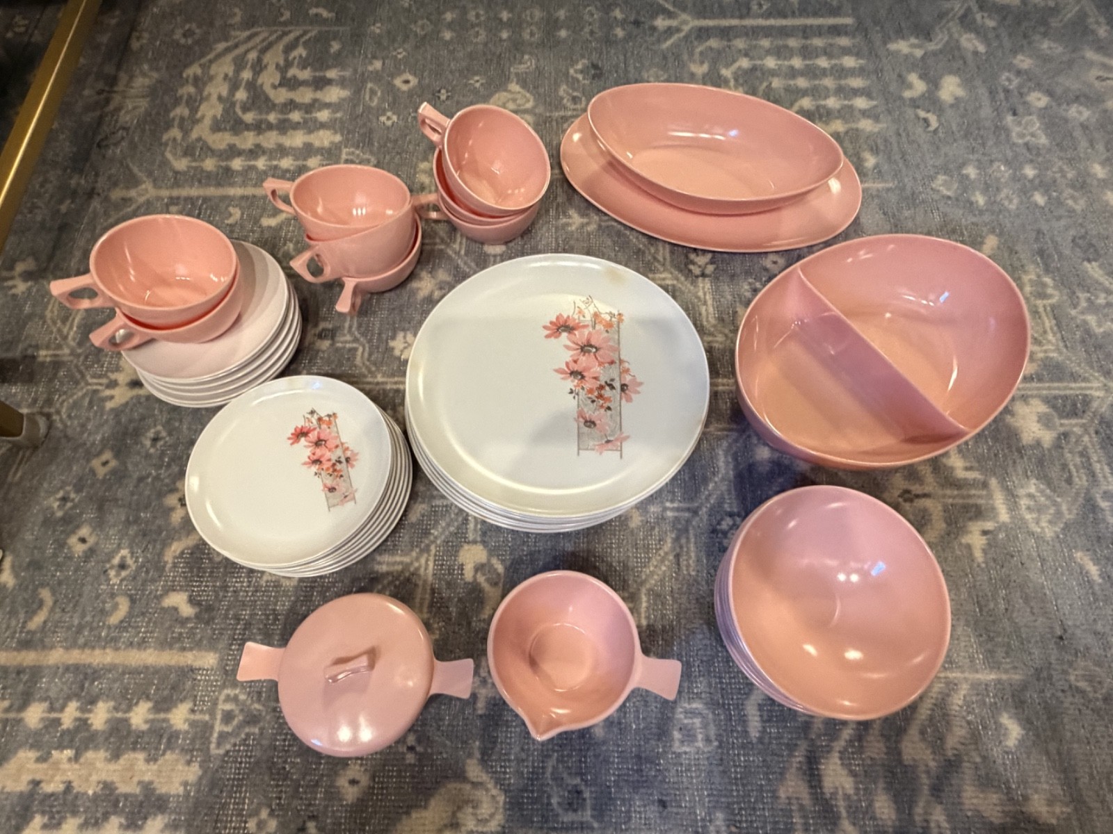 Vintage Sun Valley MELMAC Pink Melamine Dinnerware Set 45 Pc Mid Century USA