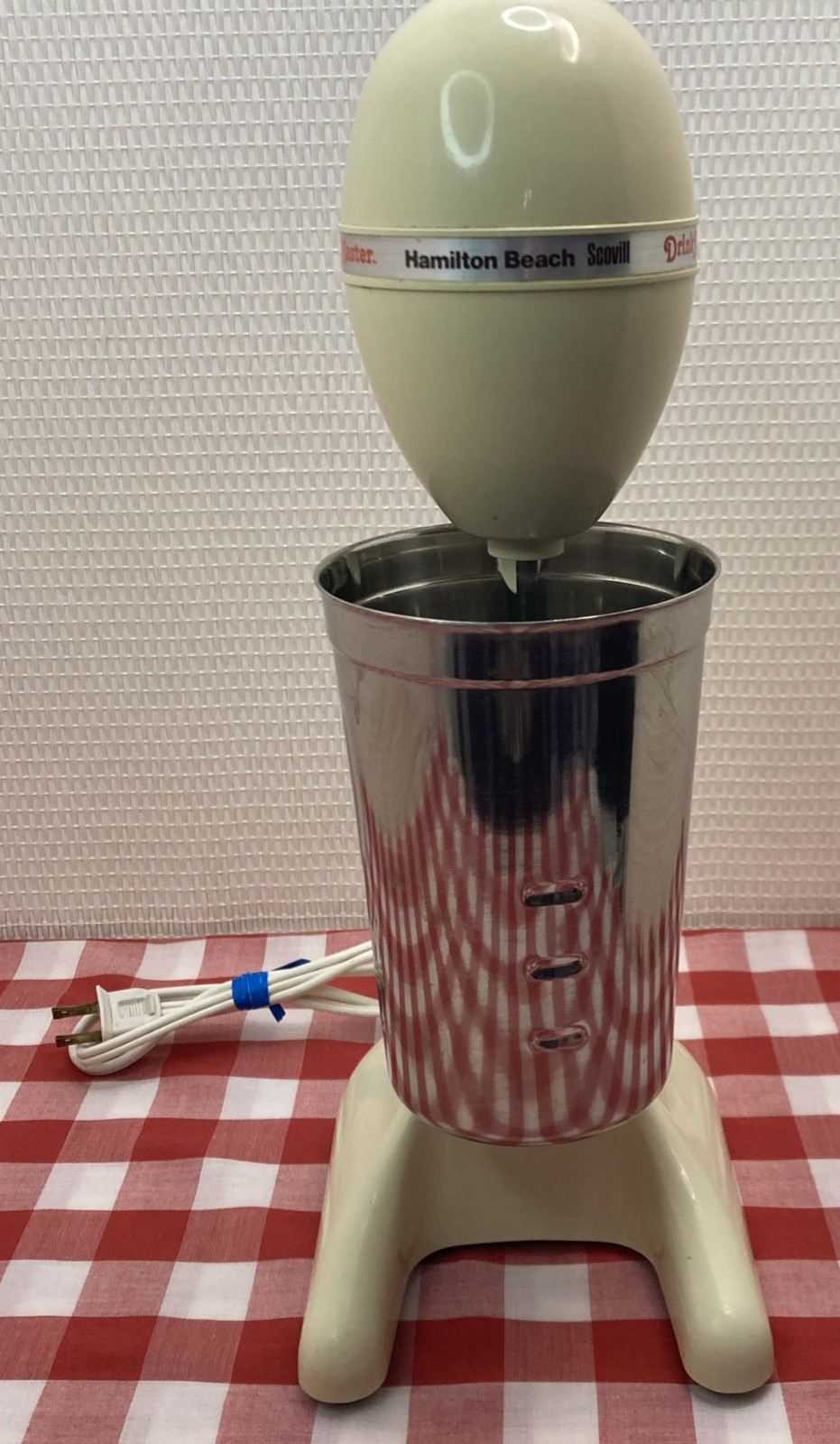 Vintage Hamilton Beach Drink Master Milkshake Mixer & Cup Model 727 Almond WORKS