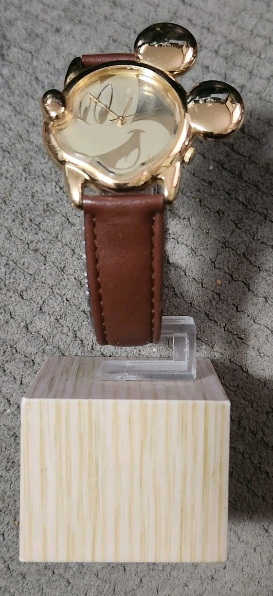 🔥 New Lorus Disney Watch Mickey Mouse Gold Tone Unisex  Battery Works