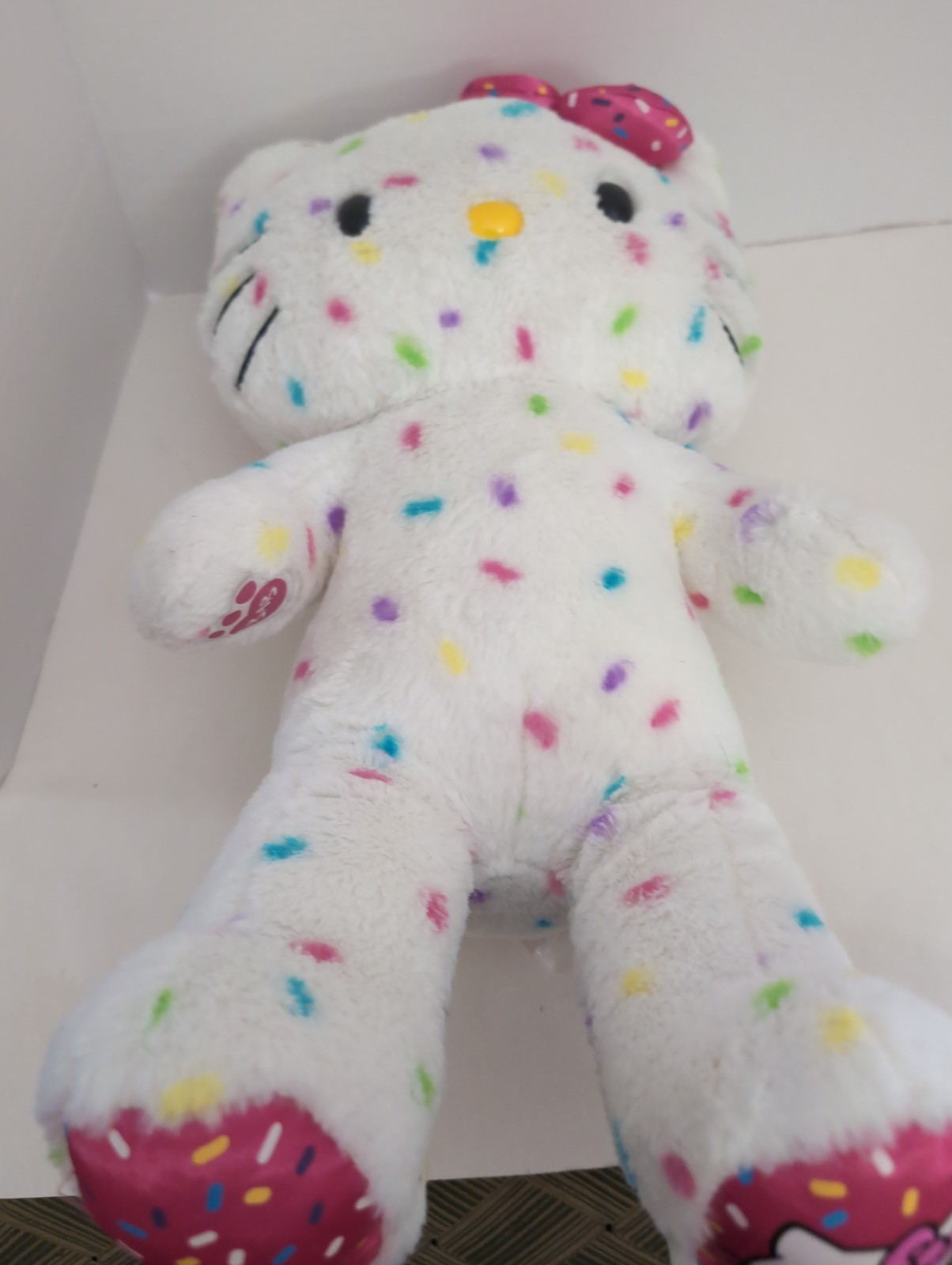Build A Bear Sanrio Hello Kitty 40th Anniversary Plush Confetti Sprinkle W/Bow