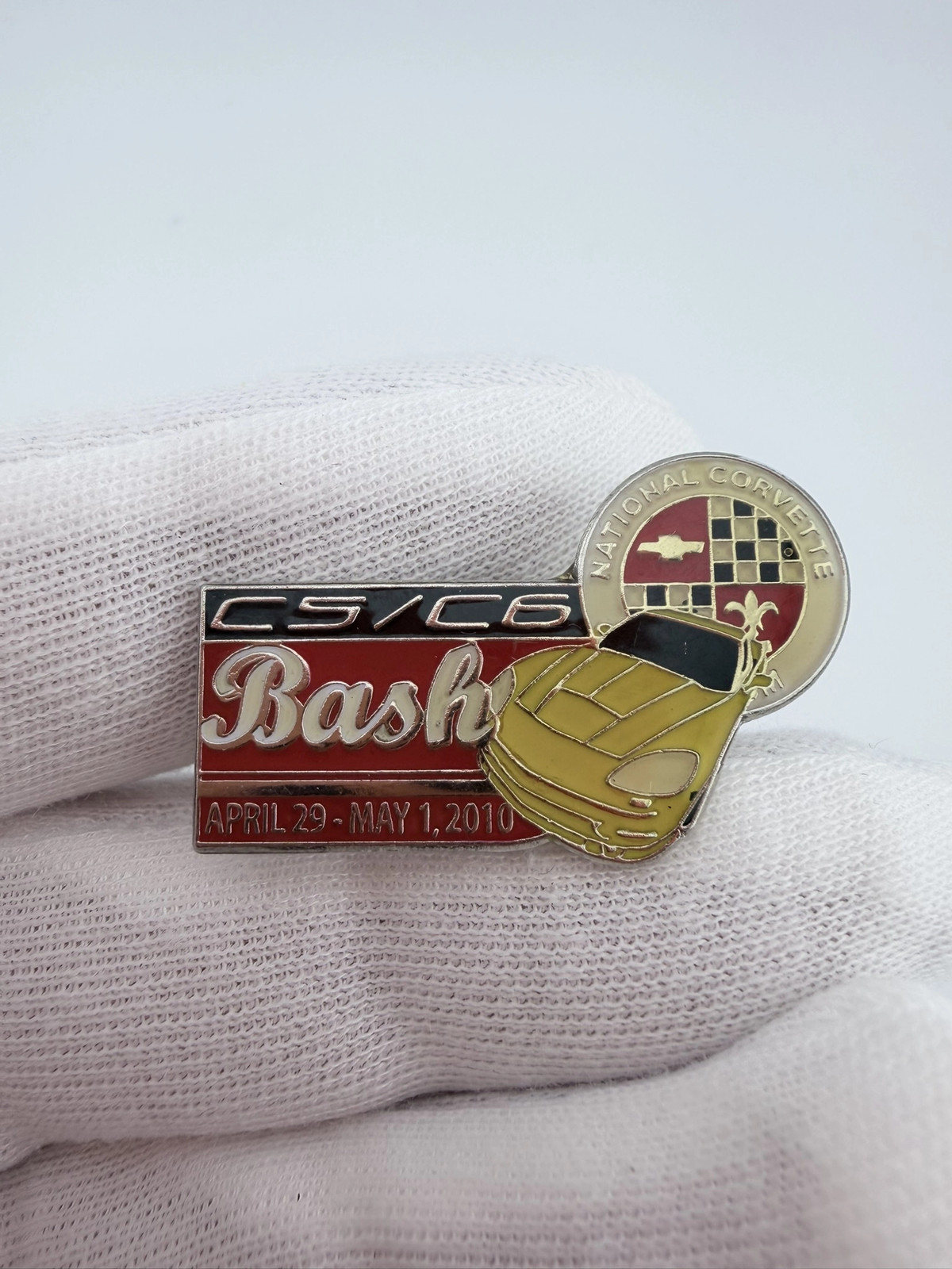 2010 National Corvette Museum C5/C6 Bash Lapel Pin