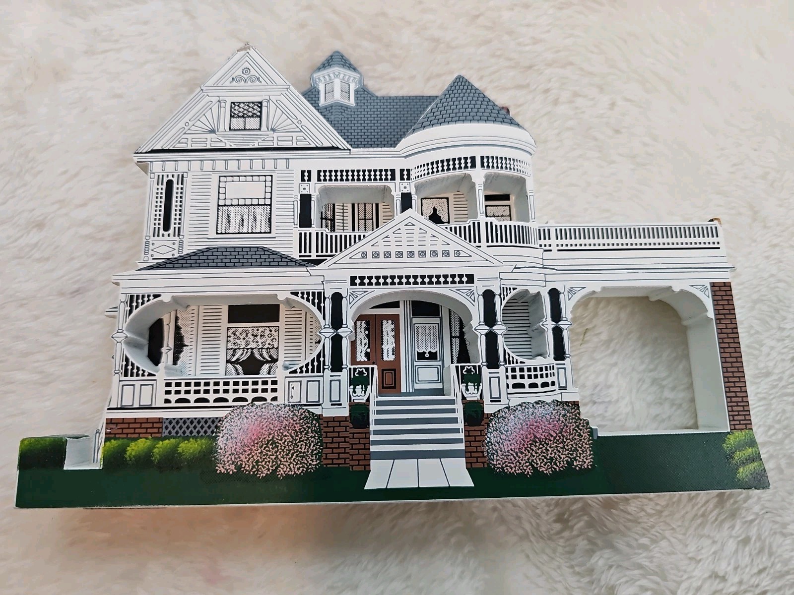 1996 Shelia\'s SHEPARD HOUSE Mobile Alabama Wooden Shelf Sitter