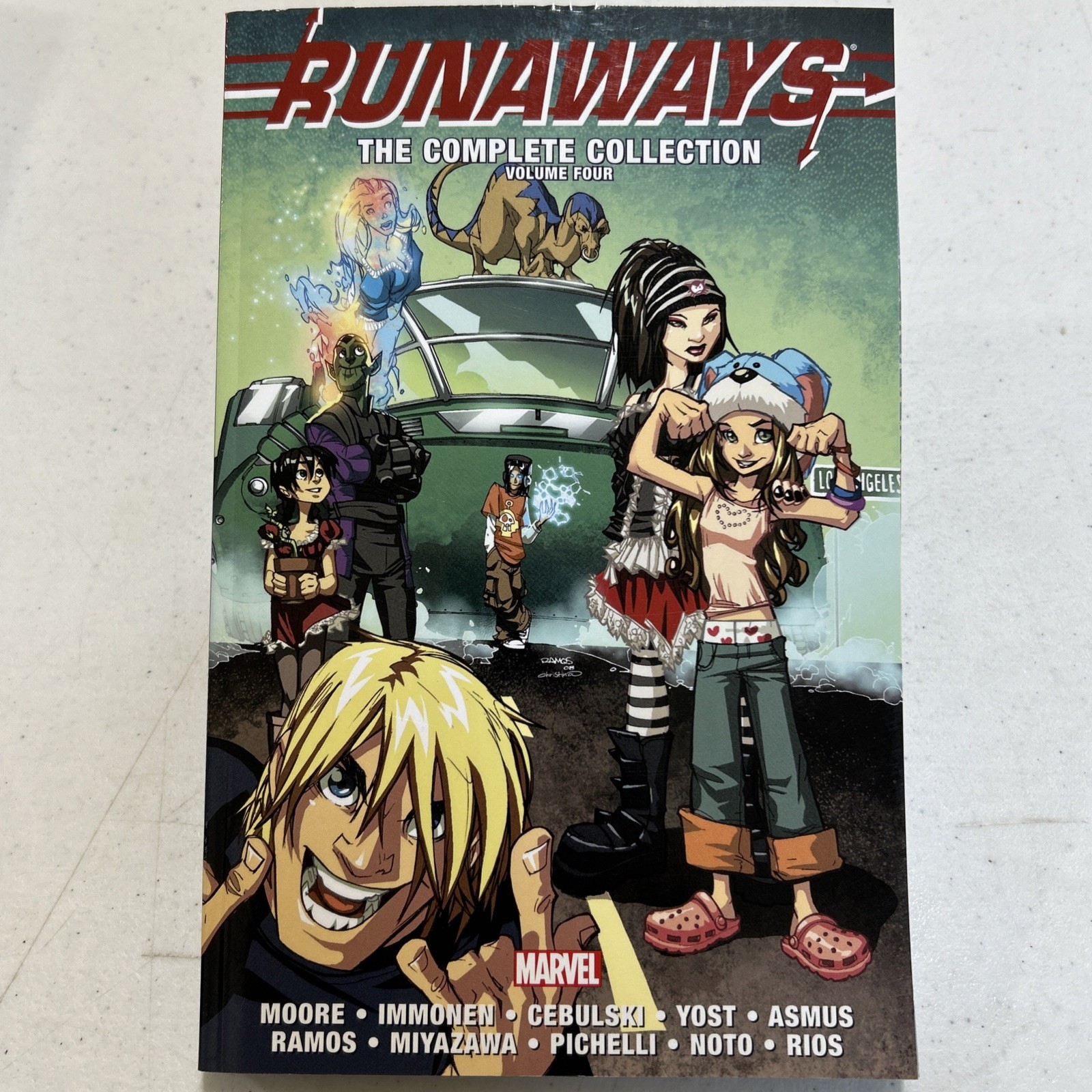Runaways 4 - The Complete Collection Marvel Paperback First Printing