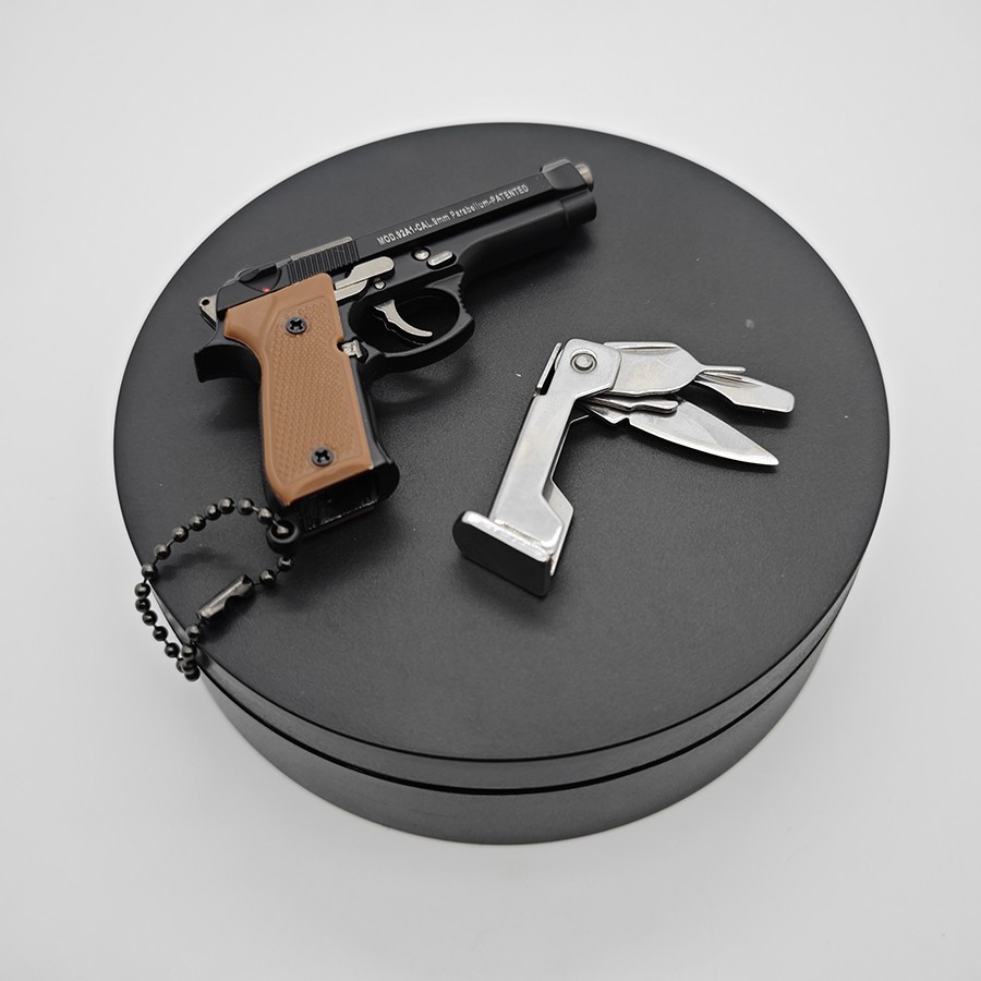Mini Gun Keychain, 1:3 Scale Beretta 92f Keychain EDC Knife Man Gift