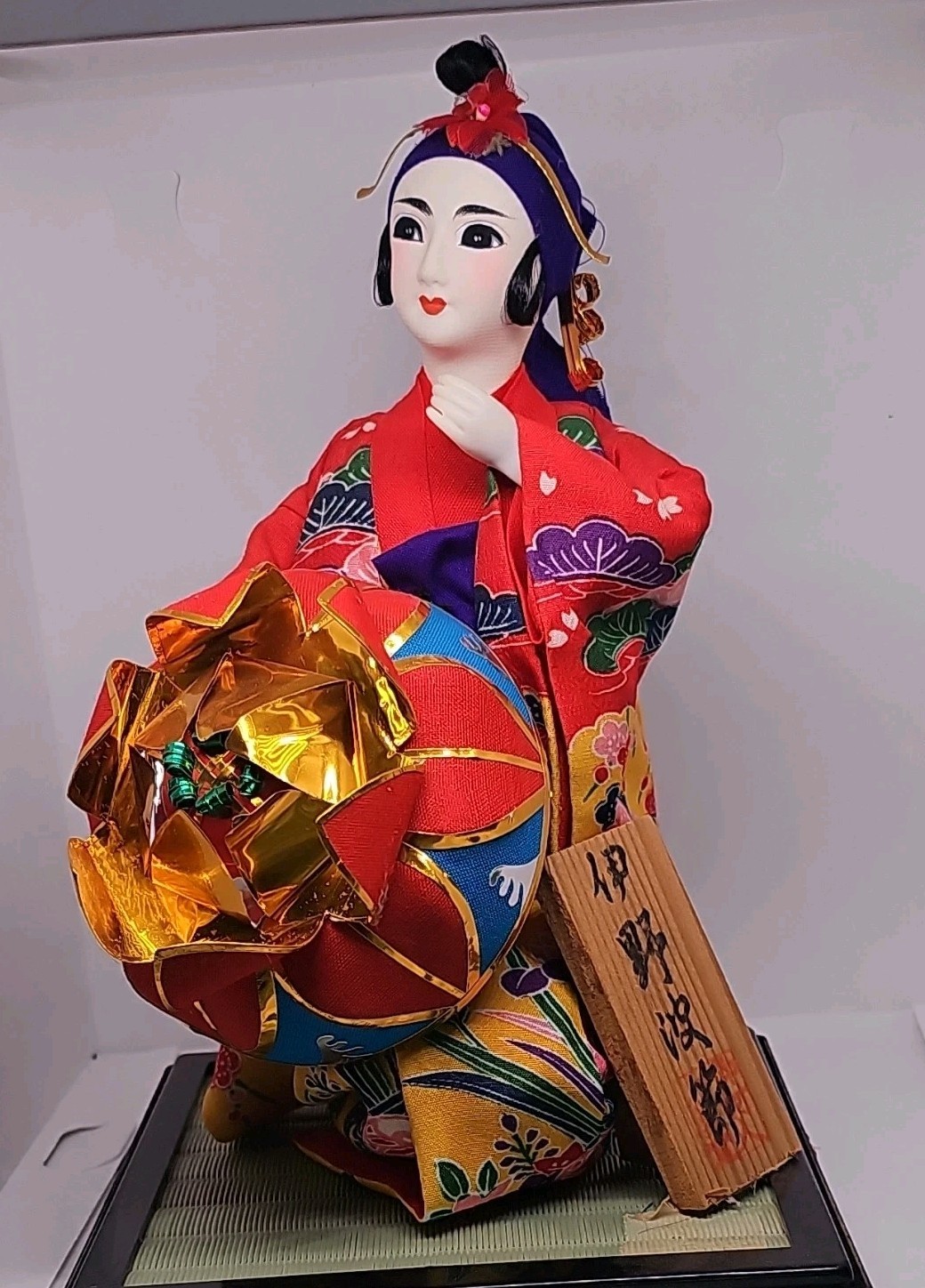 Vintage Okinawan Ryukyu Japenese Geisha Doll In Kimono Holding Flower Drum