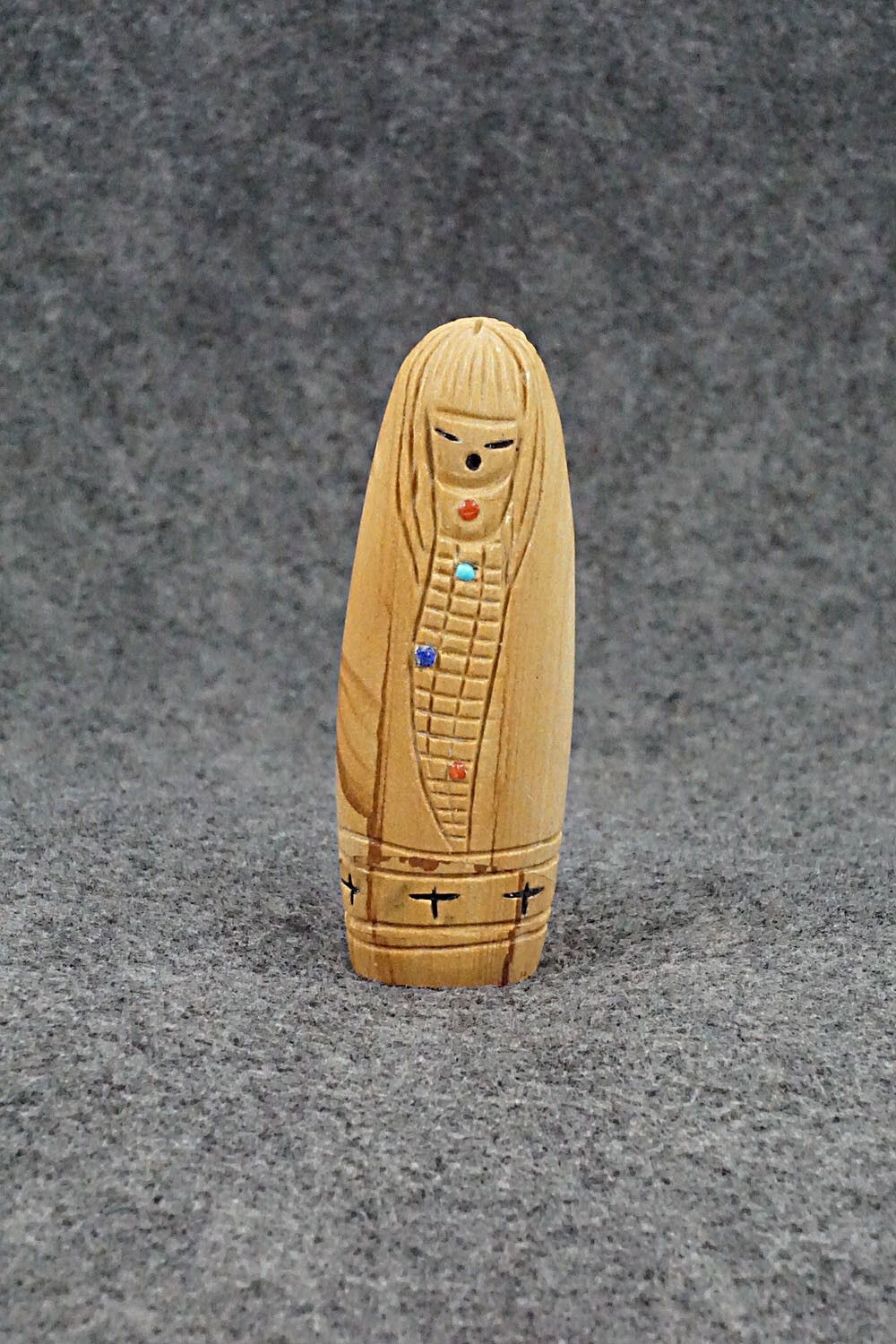 Corn Maiden Zuni Fetish Carving - Sandra Quandelacy