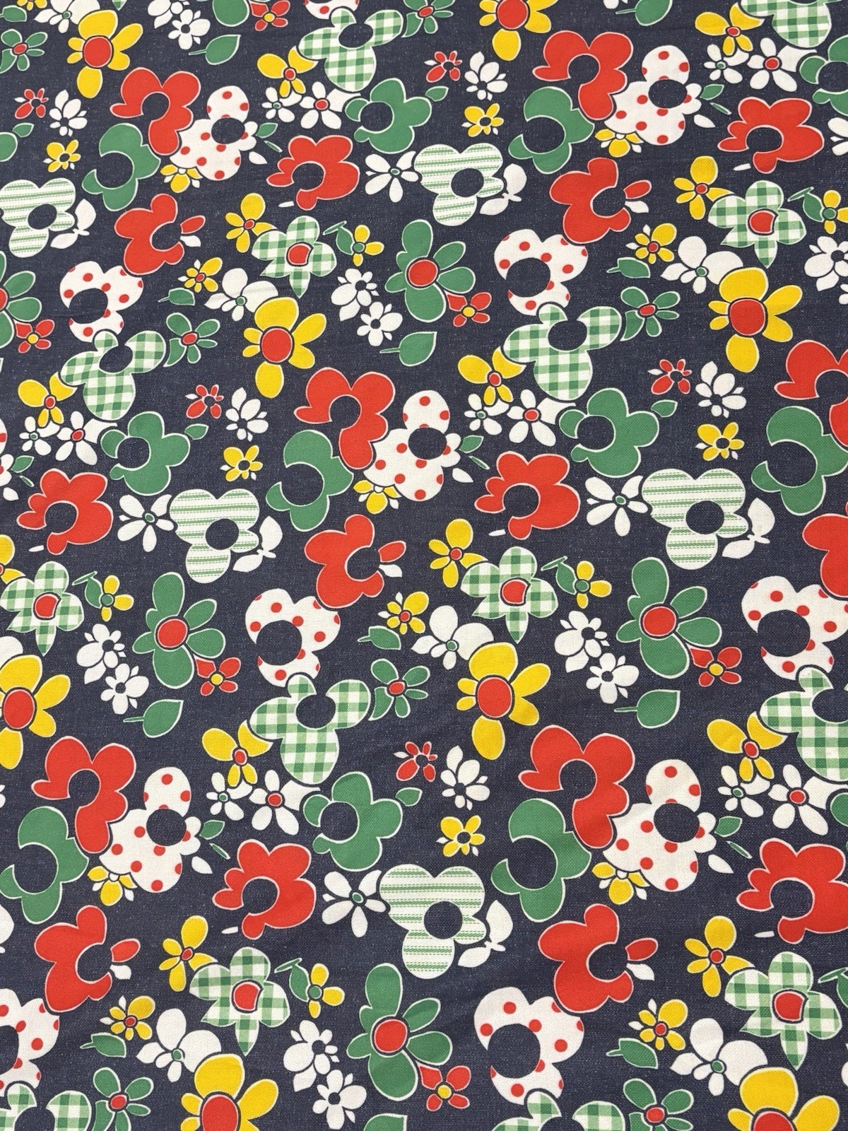 Vtg 60s 70s Mod Retro Psychedelic Flower Power Floral Fabric 60”x114”