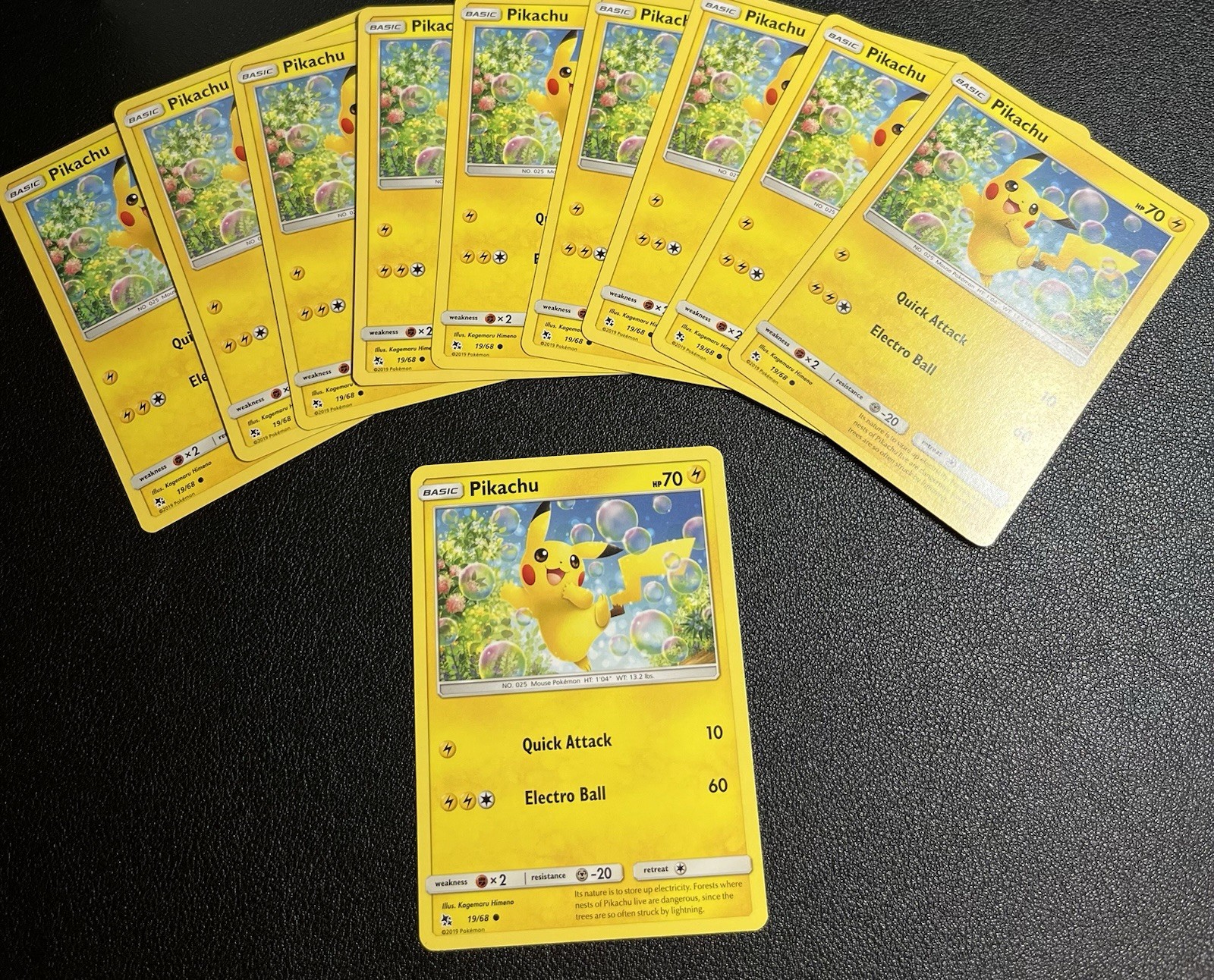 2019 Pokemon Hidden Fates Pikachu 19/68 Lot of 10 Cards Non Holo TCG