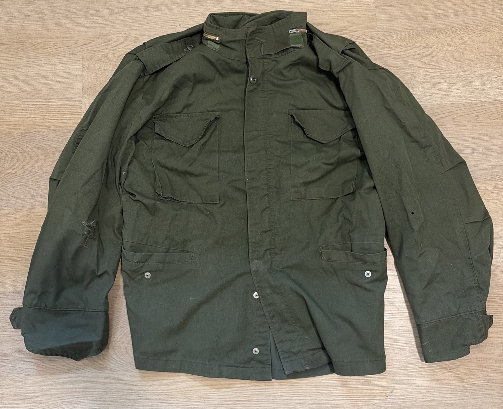 Army Field Jacket Coat M65 Vintage Sz. Large 70’s Vietnam War USA Military Green
