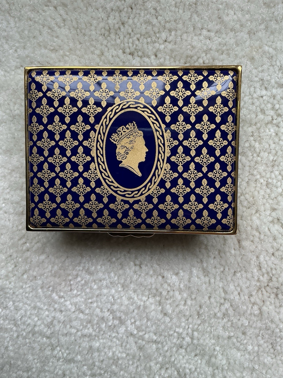 RARE HALCYON DAYS ELIZABETH 2ND 85TH BIRTHDAY CELEBRATION COLLECTIBLE BOX