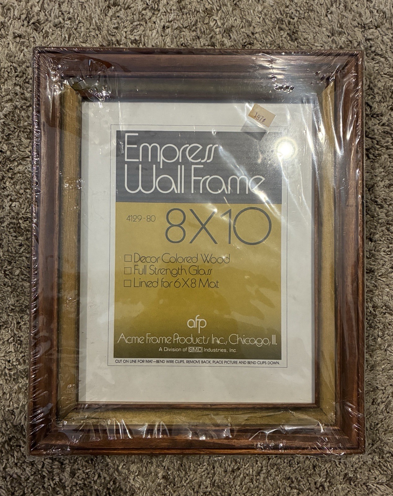 Vintage 8 x 10 Wooden Empress Wall Frame from Acme Frame Products..NOS
