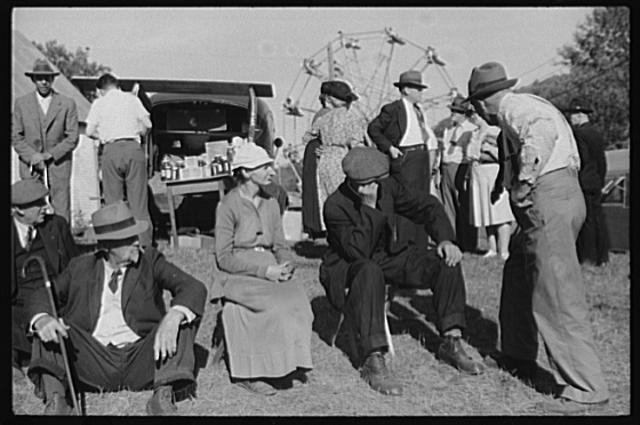 Photo:Tunbridge Vermont 1930s Farm Security World\'s Fair Crowd Scene