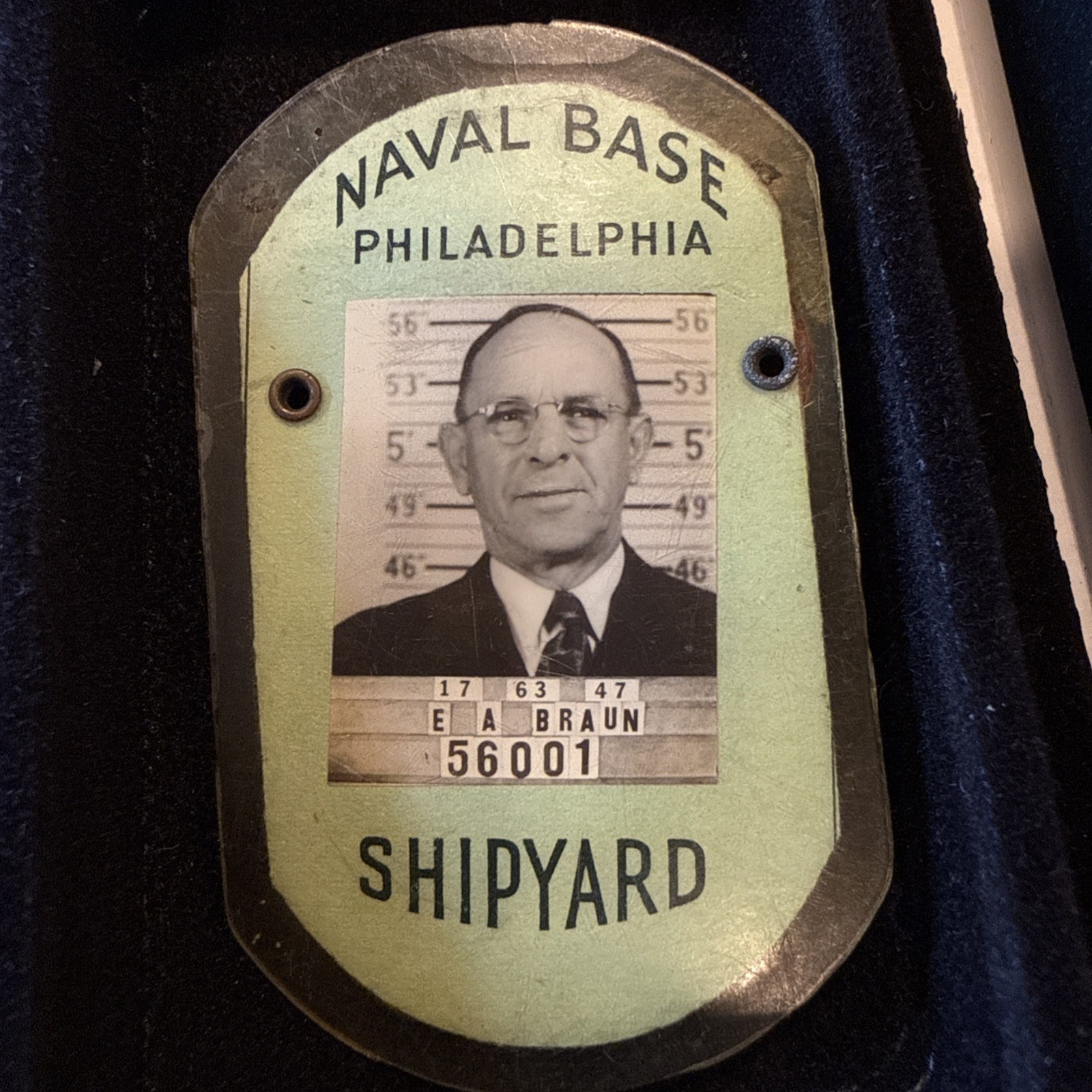 WWII Philadelphia Naval Base Shipyard ID Badge Photo Thumbprint 1943 Navy Yard