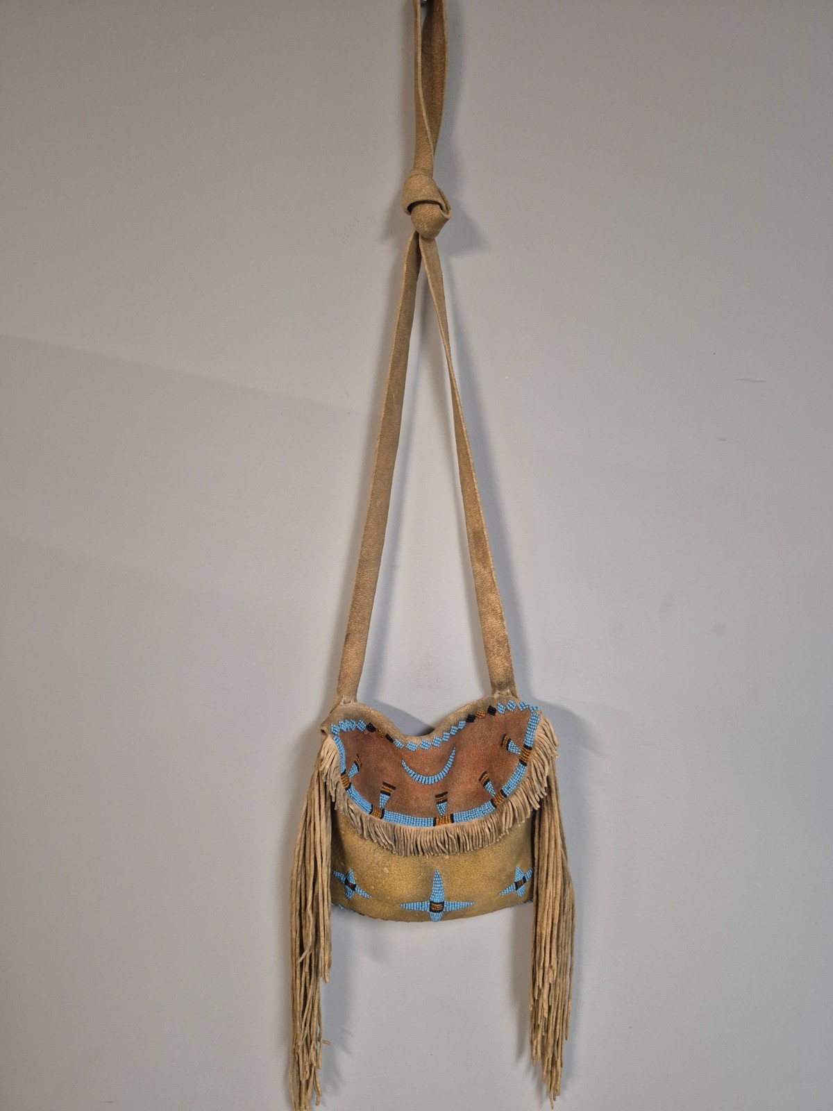 Antique Plains Native American Beaded Shoulder Bag Sinew Sewn Glass Beads