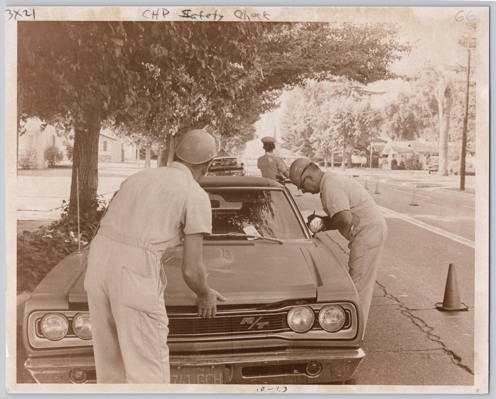 c. 1960's Press Photo 1968 Dodge Coronet R/T Highway Inspection Vintage B&W