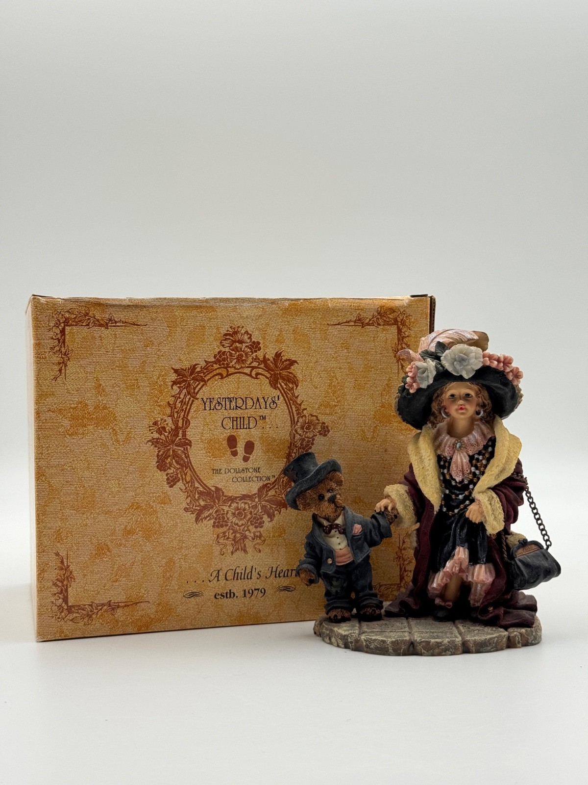 Yesterdays\' Child Dollstone Collection Amy and Edmund “Momma\'s Clothes” #4466