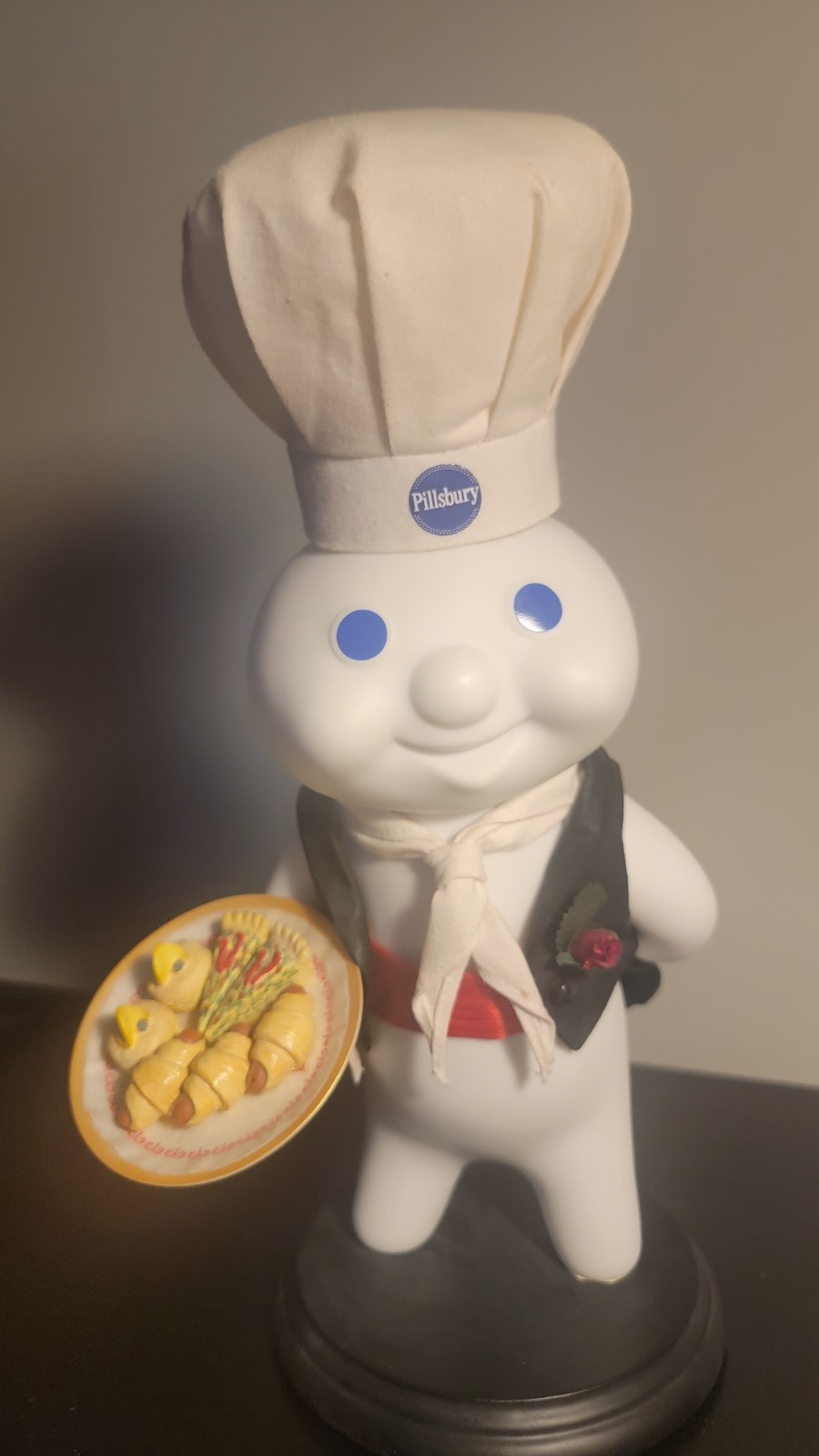 Vintage 1999 Danbury Mint Pillsbury Doughboy At Your Service Doll - original box
