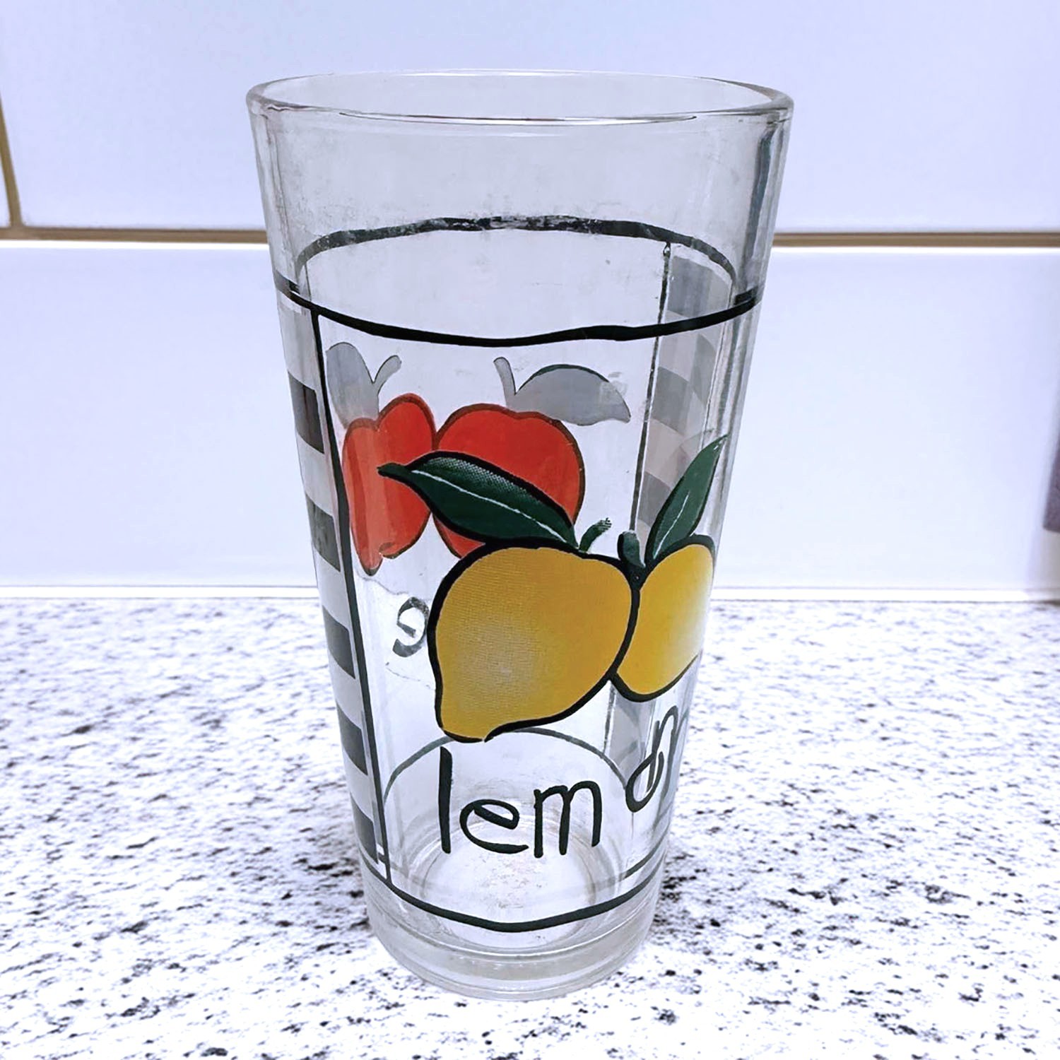 Vintage KIG Apples and Lemons Checkerboard 14 Ounce Glass Tumbler