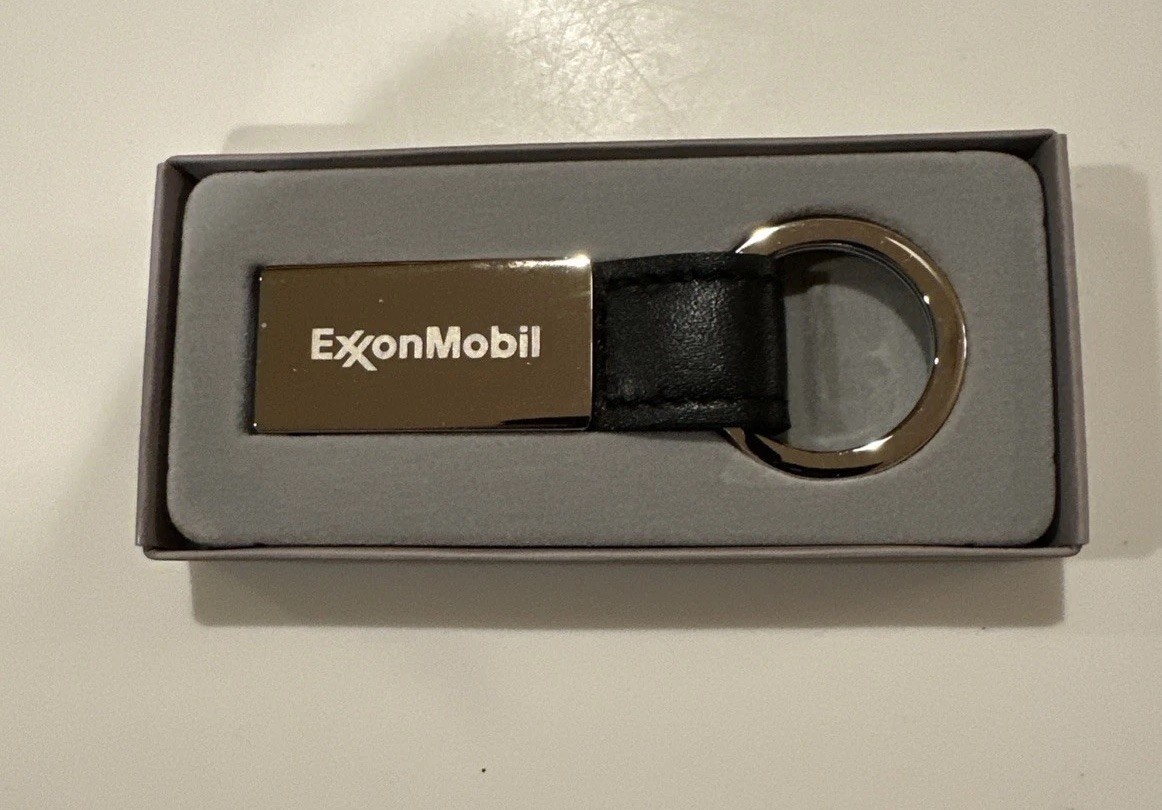 ExxonMobil Keychain.  New Still In Box