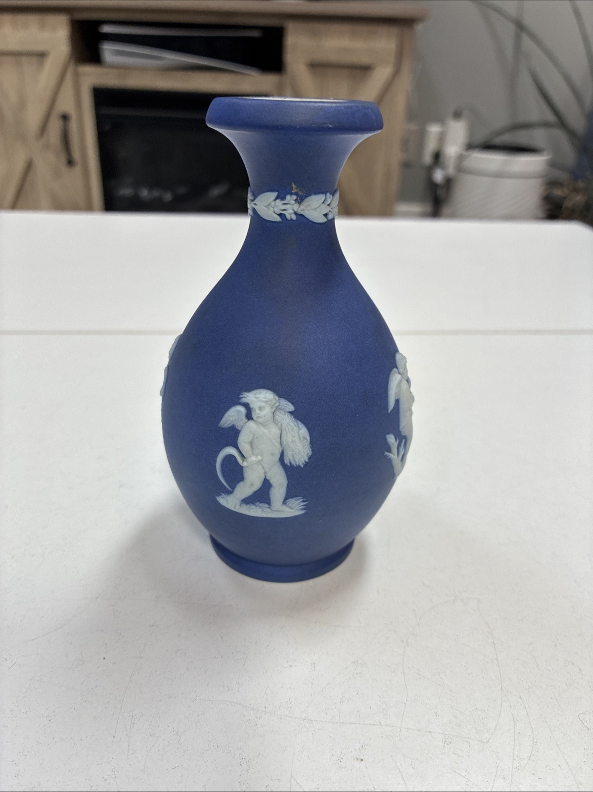 Wedgwood Dark Blue Jasperware 5” Bud Vase Putti Cherubs Classical Relief England
