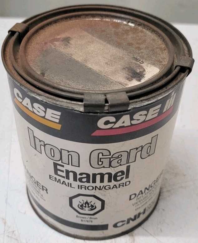 Vintage Case IH International Harvester Iron Guard Quart Brown  Enamel Can 