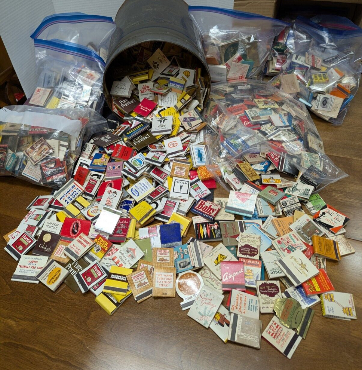 30+ Vintage Matches/Matchbook Lot RANDOM Selection/Restaurant/Hotel/Casino/Bars