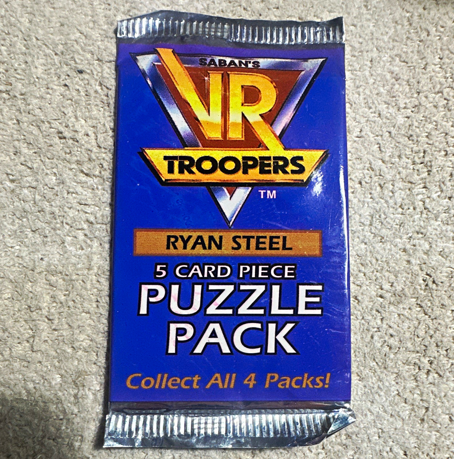 Saban 1995 VR Troopers Ryan Steel Trading Card Pack - 5 Cards Puzzle, 1 Pack