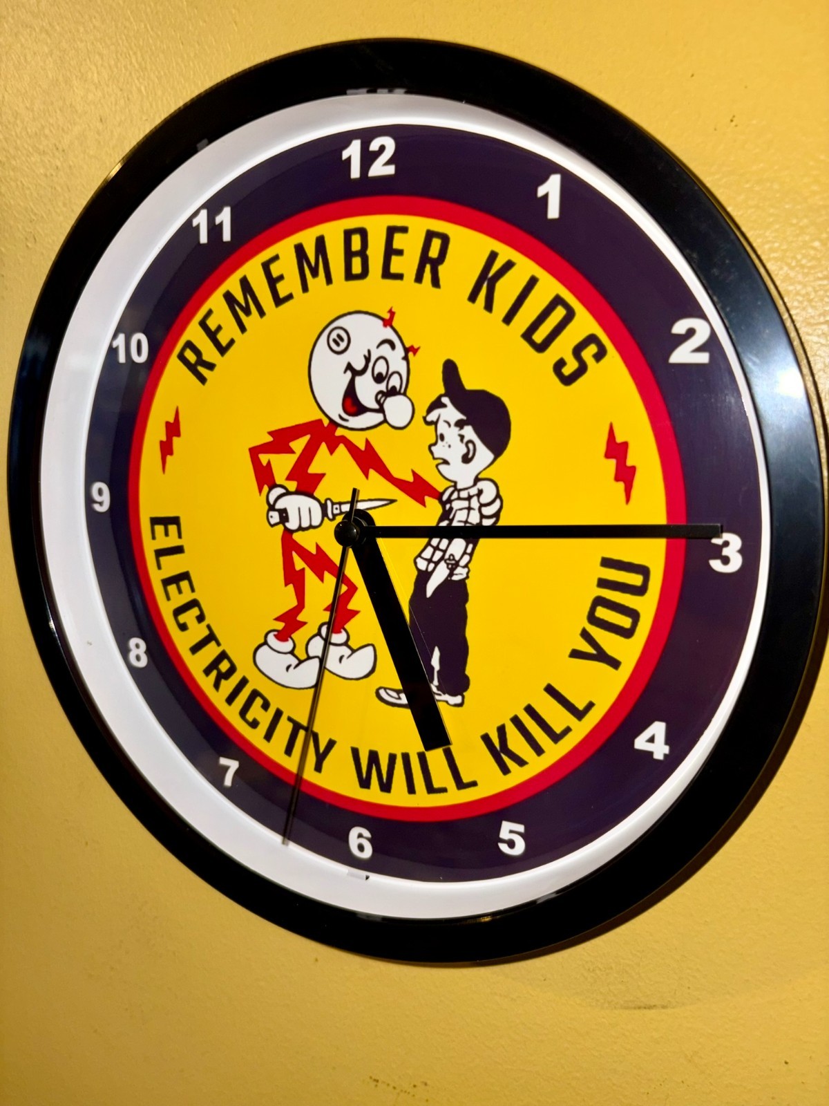 Reddy Kilowatt Kills Electrician Sparky Power Company Man Cave Clock Sign