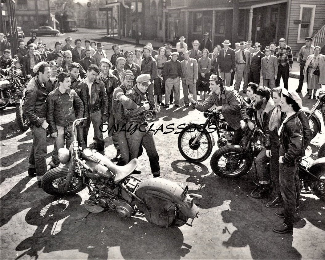 1953 THE WILD ONE MOTORCYCLE 8x10 MOVIE PHOTO BRANDO GANG FIGHT TOUGH GUY MAYHEM