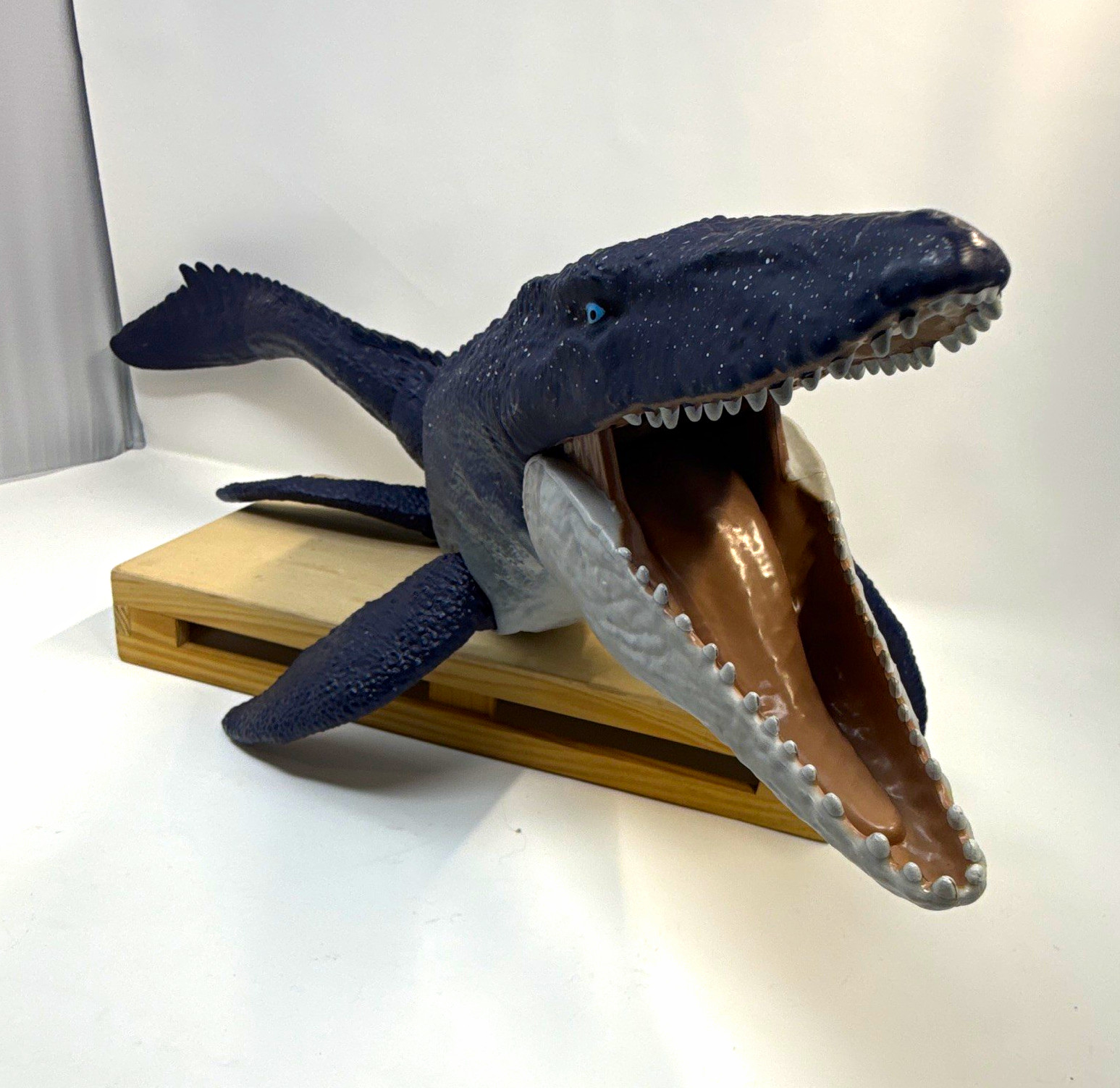 Mattel Jurassic World Mosasaurus Prehistoric Marine Reptile Plastic Figurine 30”